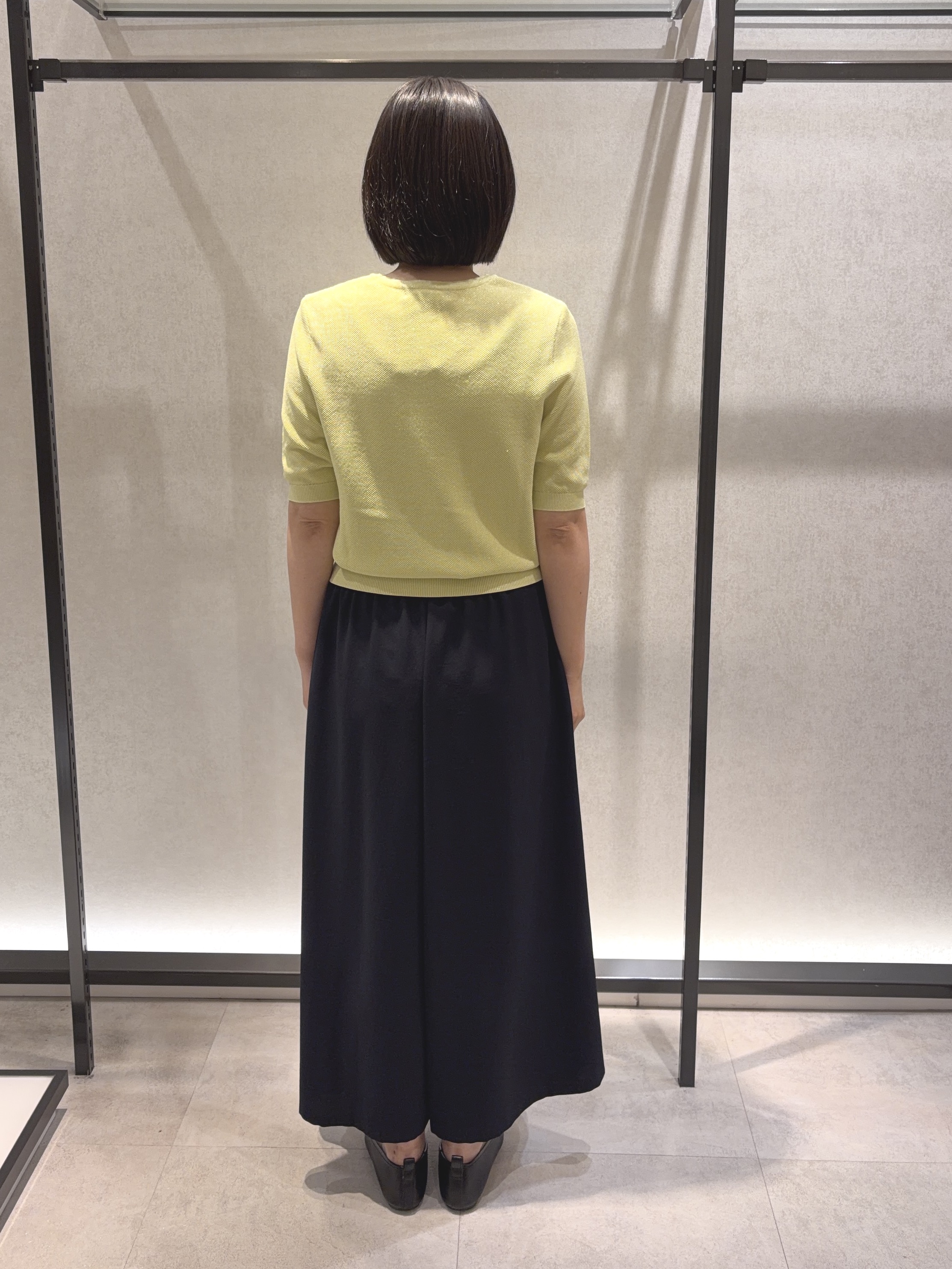 わたなべさんの「UNTITLED｜【アンサンブル可】ラメ混クルーネックカーディガン」を使ったコーディネート