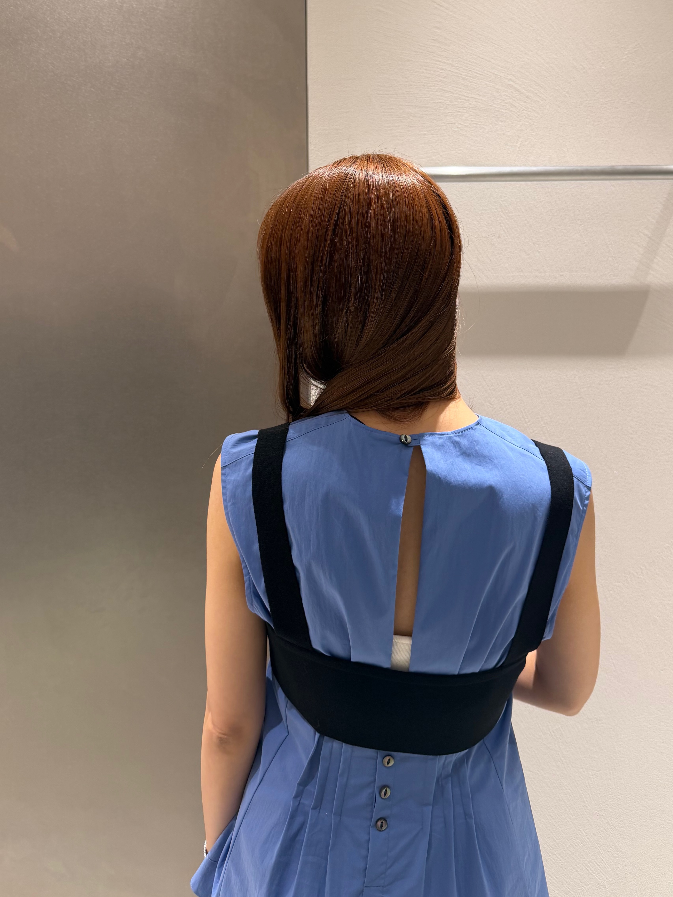 kanamiさんの「CODE A｜back tack blouse」を使ったコーディネート