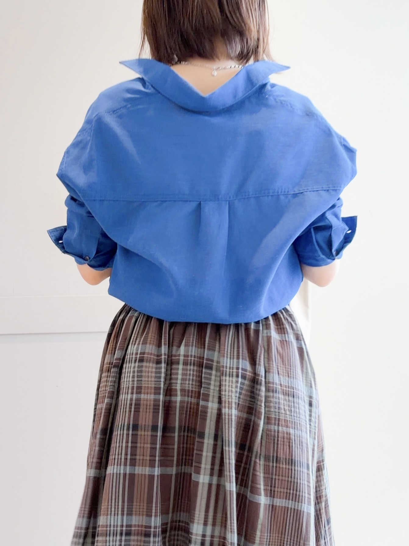 yamakoさんの「grove｜【洗濯機OK・ひんやり】朝晩の気温差に◎軽やかシアーシャツ」を使ったコーディネート