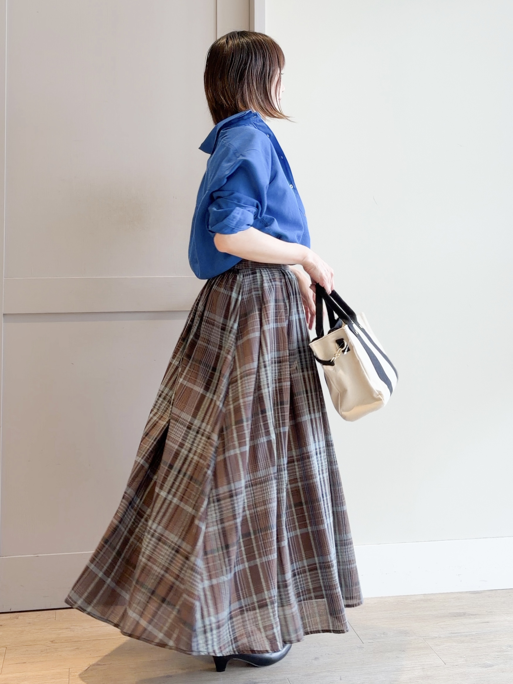 yamakoさんの「grove｜【洗濯機OK・ひんやり】朝晩の気温差に◎軽やかシアーシャツ」を使ったコーディネート
