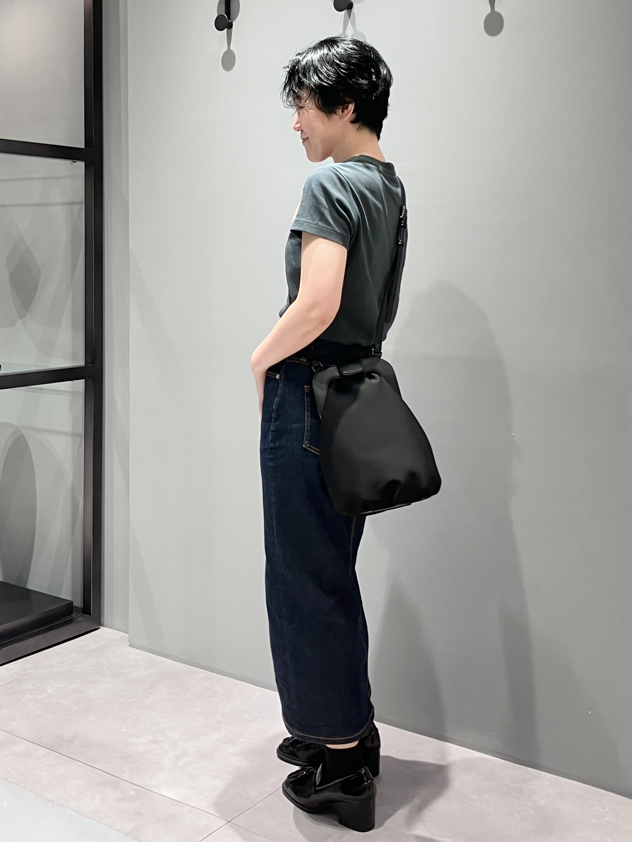 Cさんの「HIROKO HAYASHI｜POLARIS（ポラリス）縦型ショルダーバッグ」を使ったコーディネート