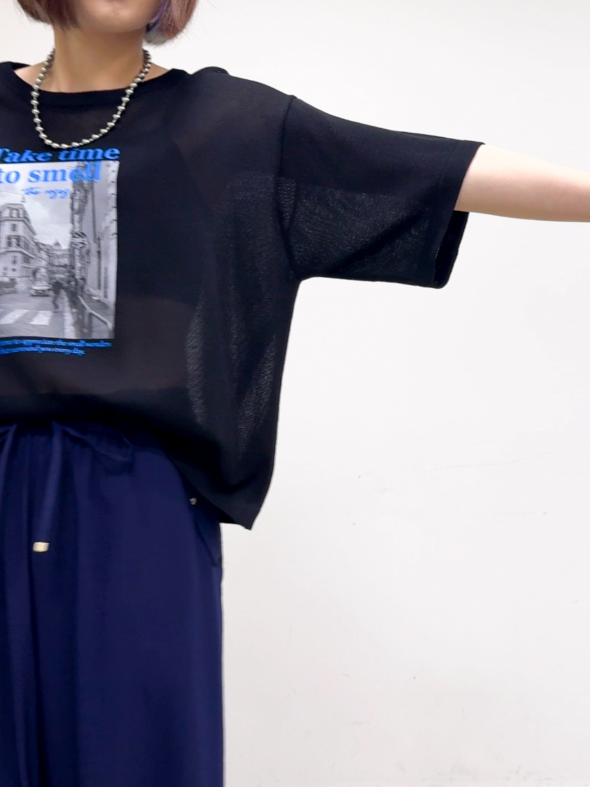 𝐜𝐡𝐢𝐤𝐚さんの「SHOO･LA･RUE｜【体型カバー】程よい透け感 デザインアソート 5分袖シアーニット」を使ったコーディネート