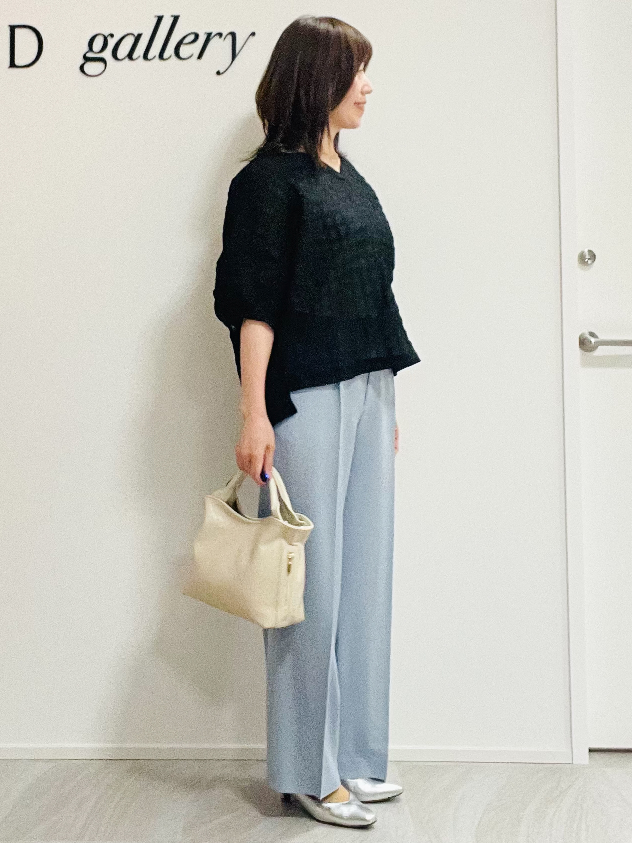 めいさんの「UNTITLED｜【洗える】シアーVネックブラウス」を使ったコーディネート