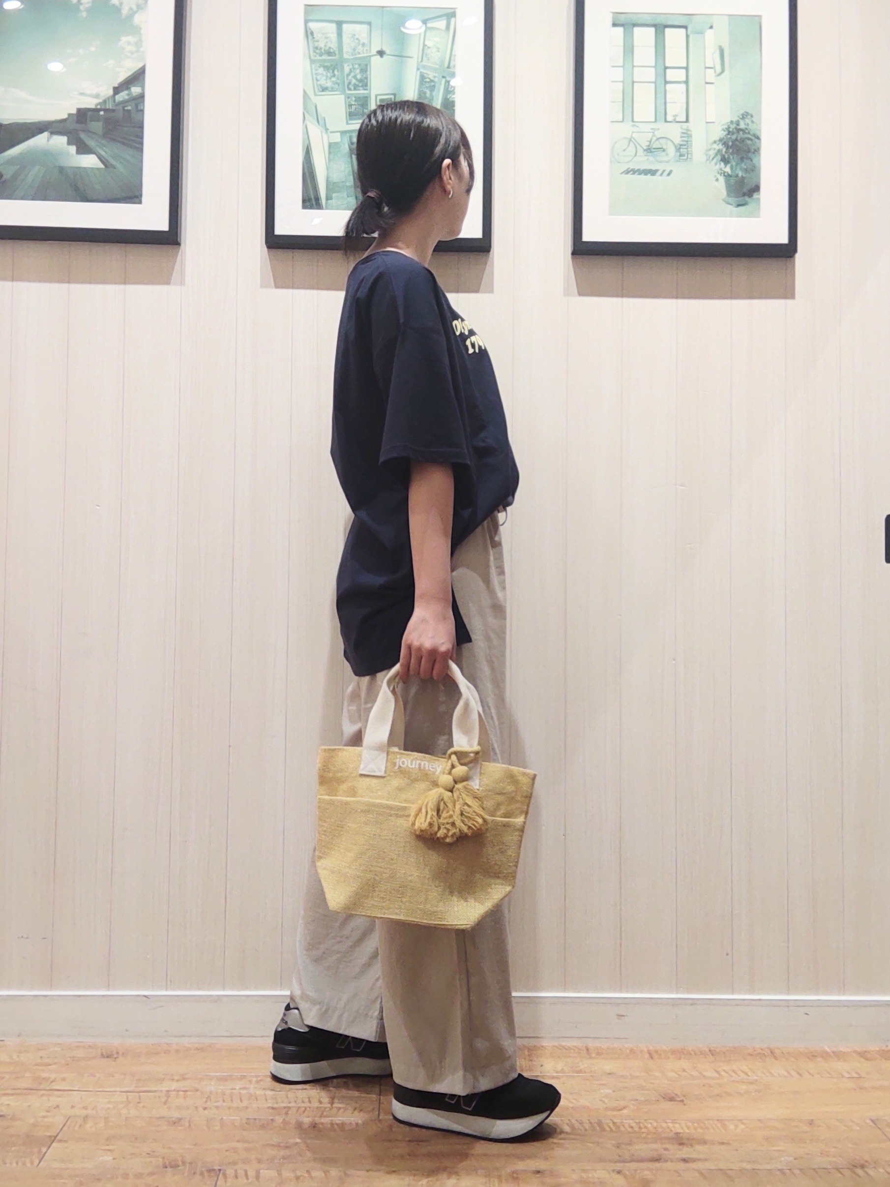 Ariさんの「SHOO･LA･RUE｜【ひんやり】ゆるっと体型カバー BIGアソートTシャツ」を使ったコーディネート