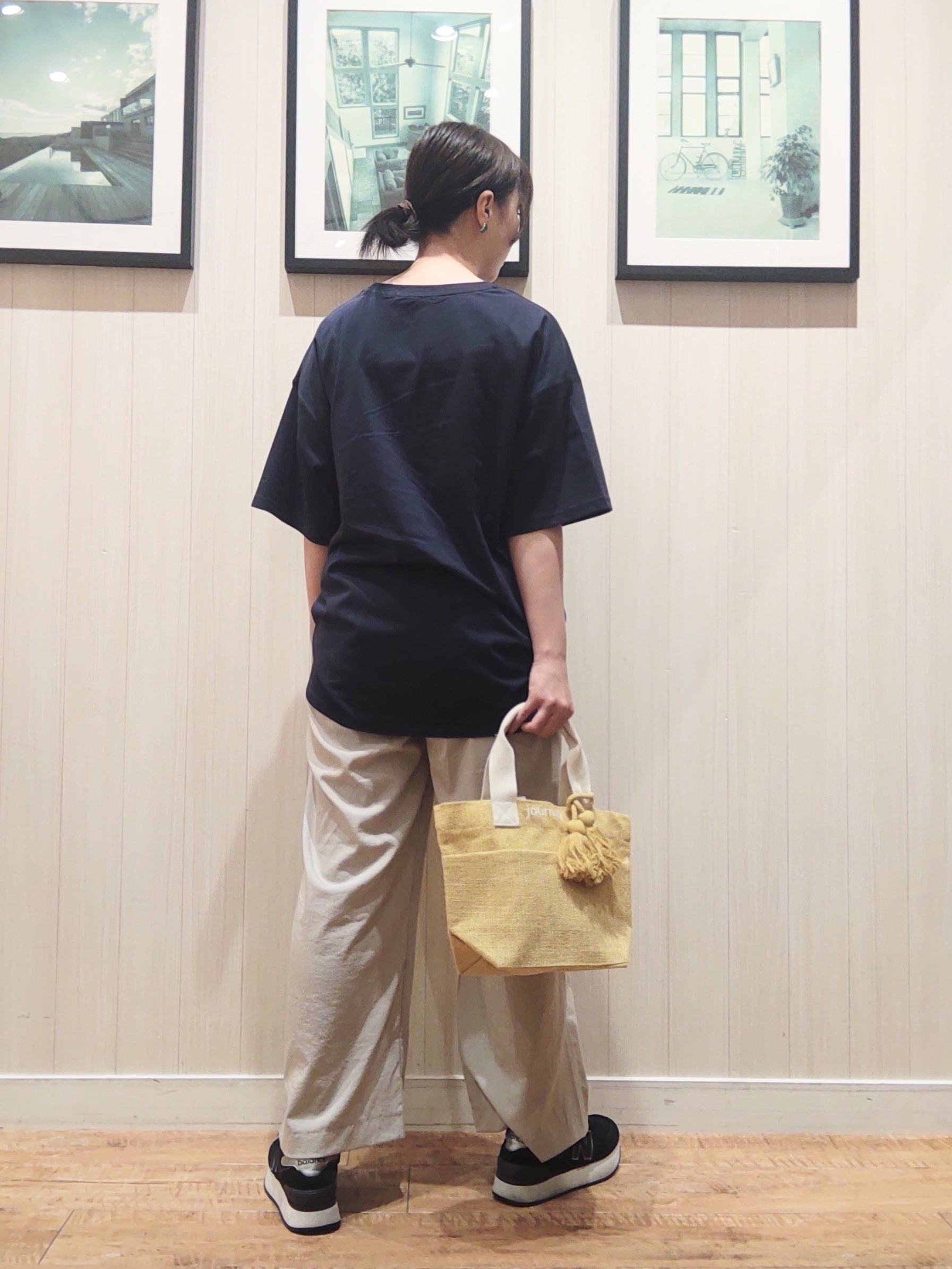 Ariさんの「SHOO･LA･RUE｜【ひんやり】ゆるっと体型カバー BIGアソートTシャツ」を使ったコーディネート