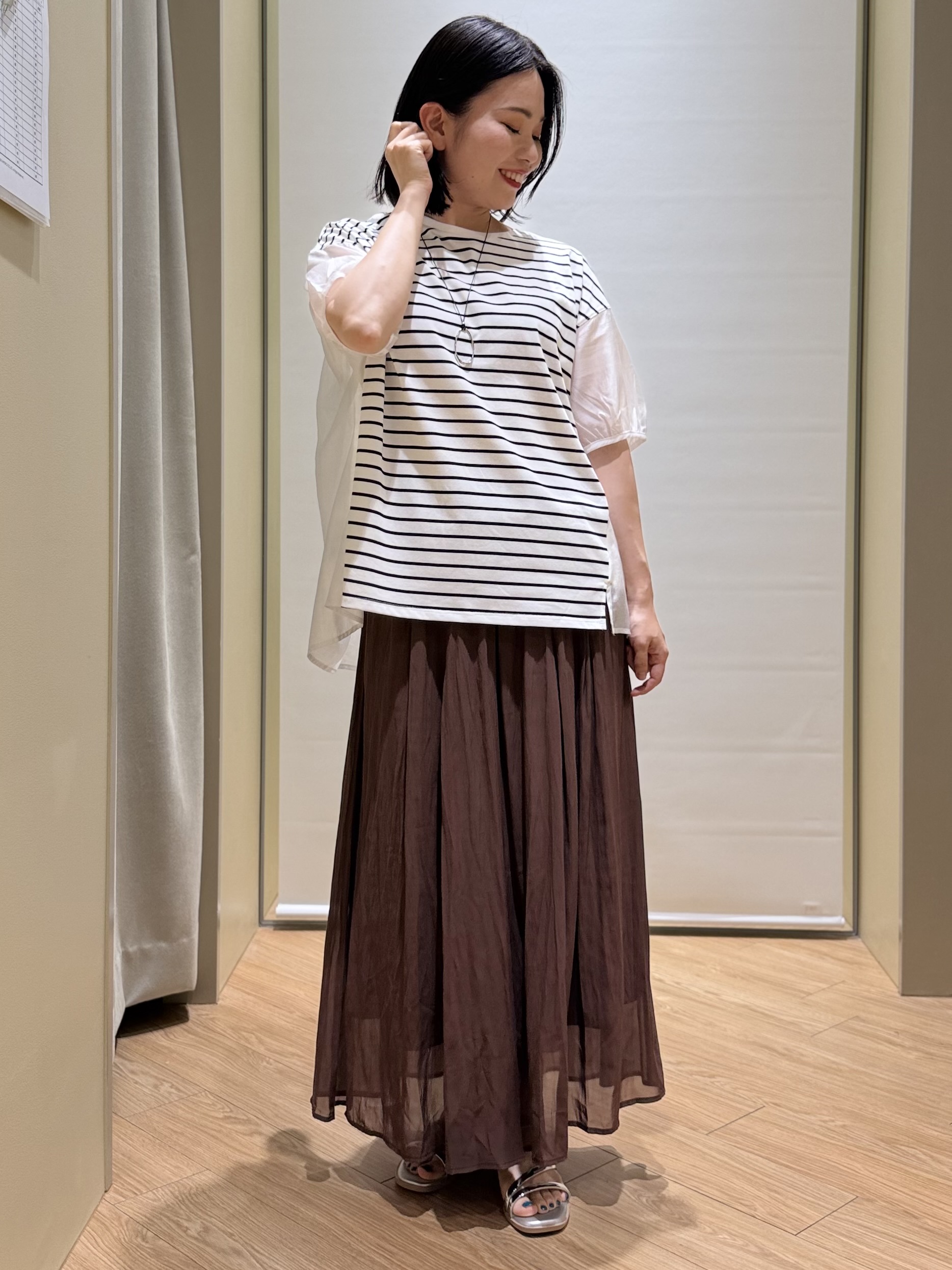 あんりさんの「grove｜【貴島明日香さん着用/UVカット】体型カバー叶う、バックプリーツTシャツ」を使ったコーディネート