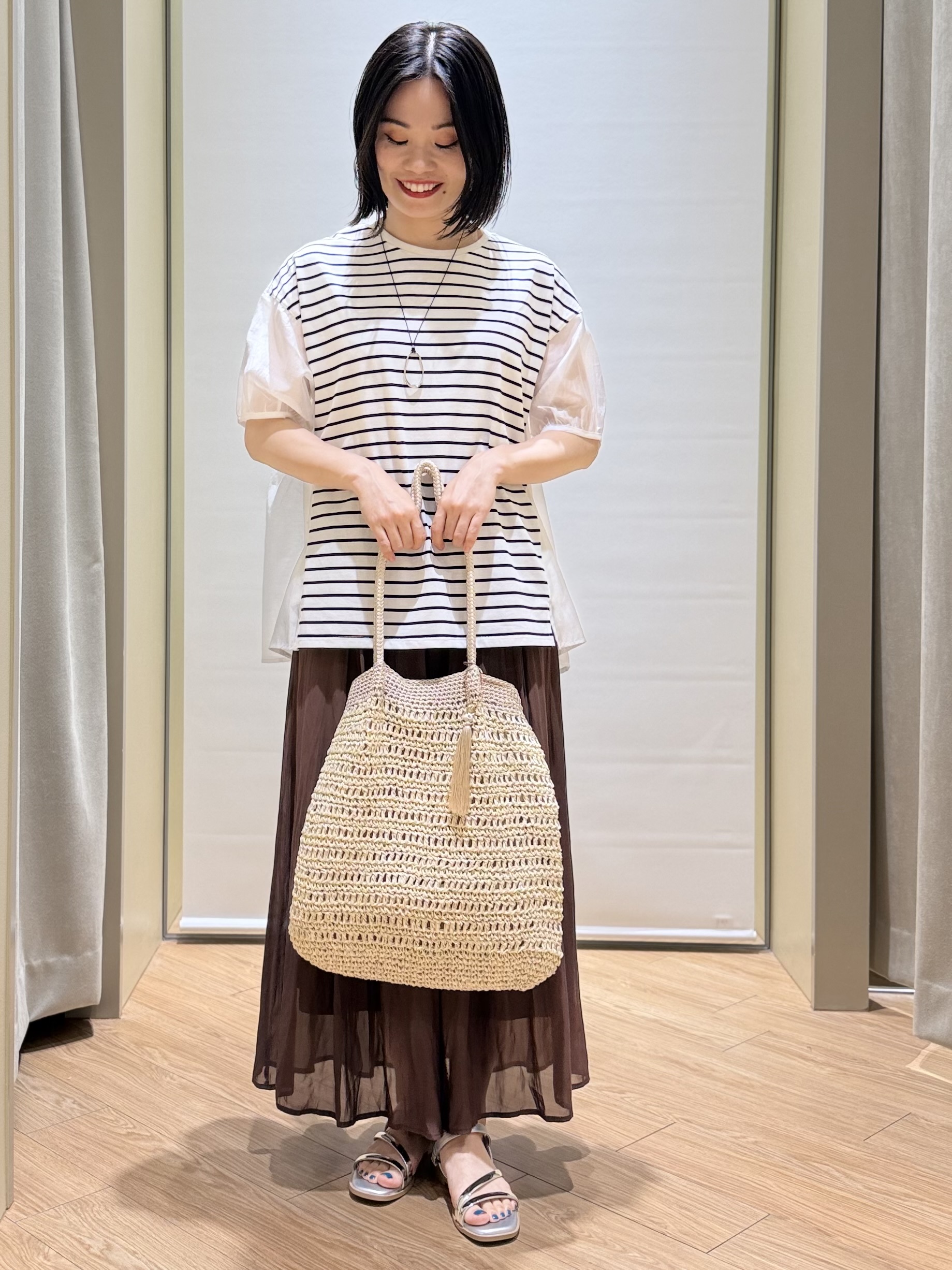あんりさんの「grove｜【貴島明日香さん着用/UVカット】体型カバー叶う、バックプリーツTシャツ」を使ったコーディネート