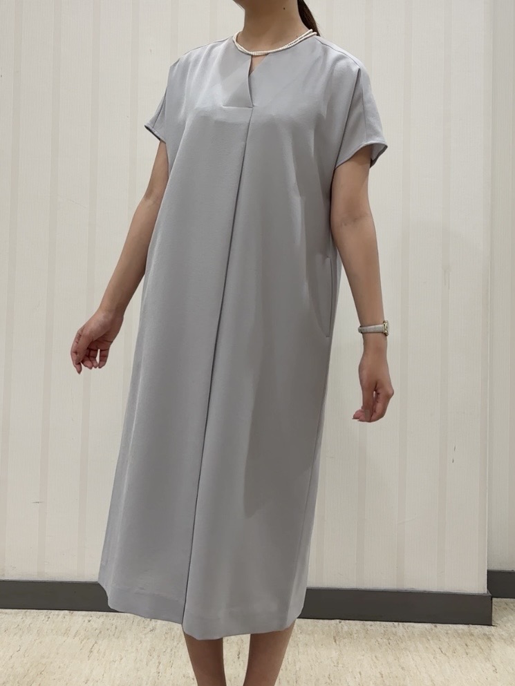 ちひさんの「INDIVI｜【洗える／UVケア／麻調】スキッパーワンピース」を使ったコーディネート