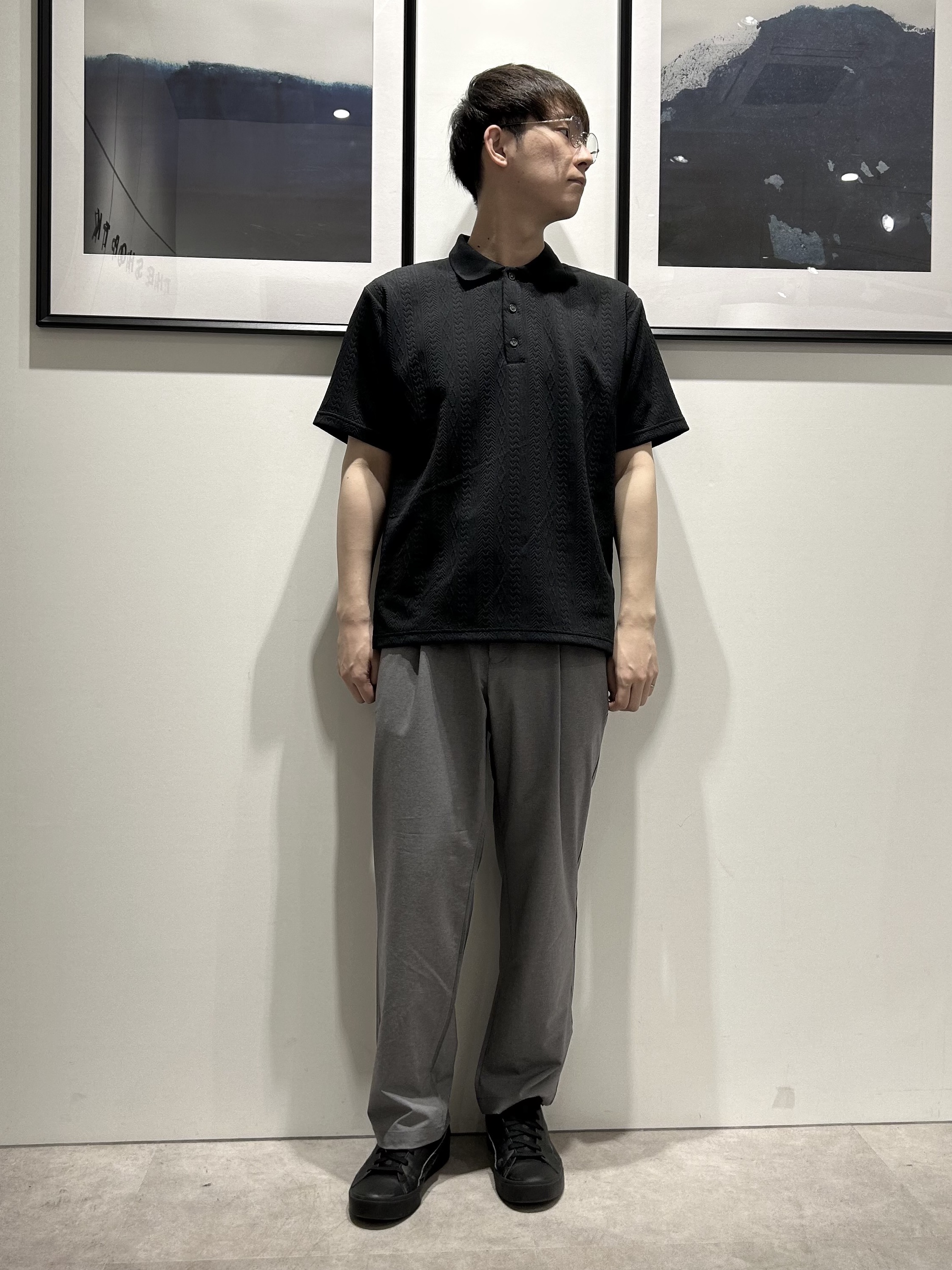 。さんの「THE SHOP TK｜【シンプルすぎない大人の表情】ケーブルフクレポロシャツ 吸水速乾/UVケア/洗濯機OK」を使ったコーディネート