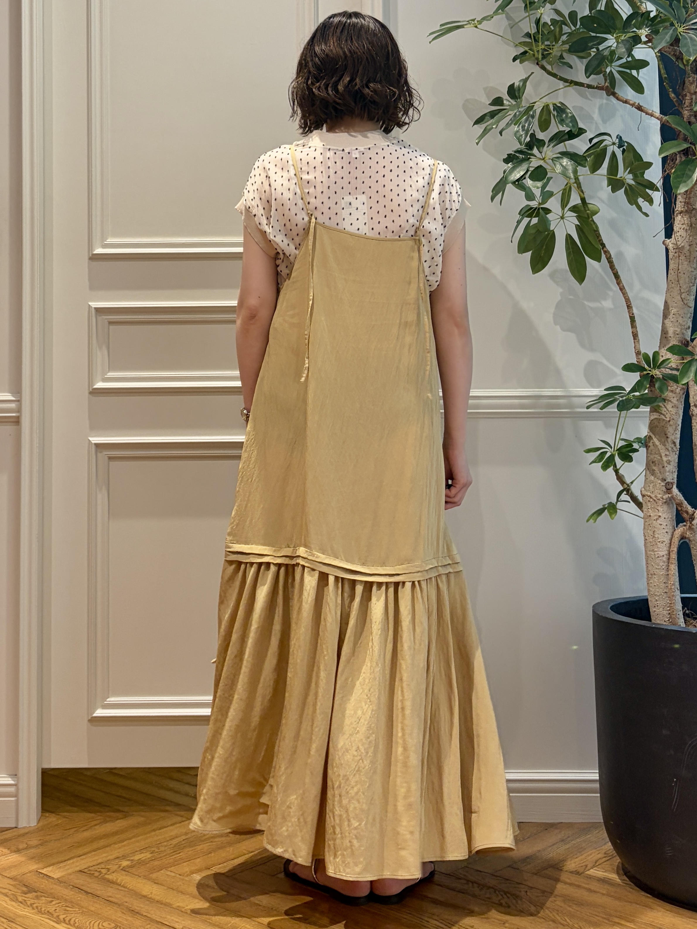 nakaoさんの「DRESSTERIOR｜【ウォッシャブル】ワッシャーボリュームフレアキャミワンピース」を使ったコーディネート