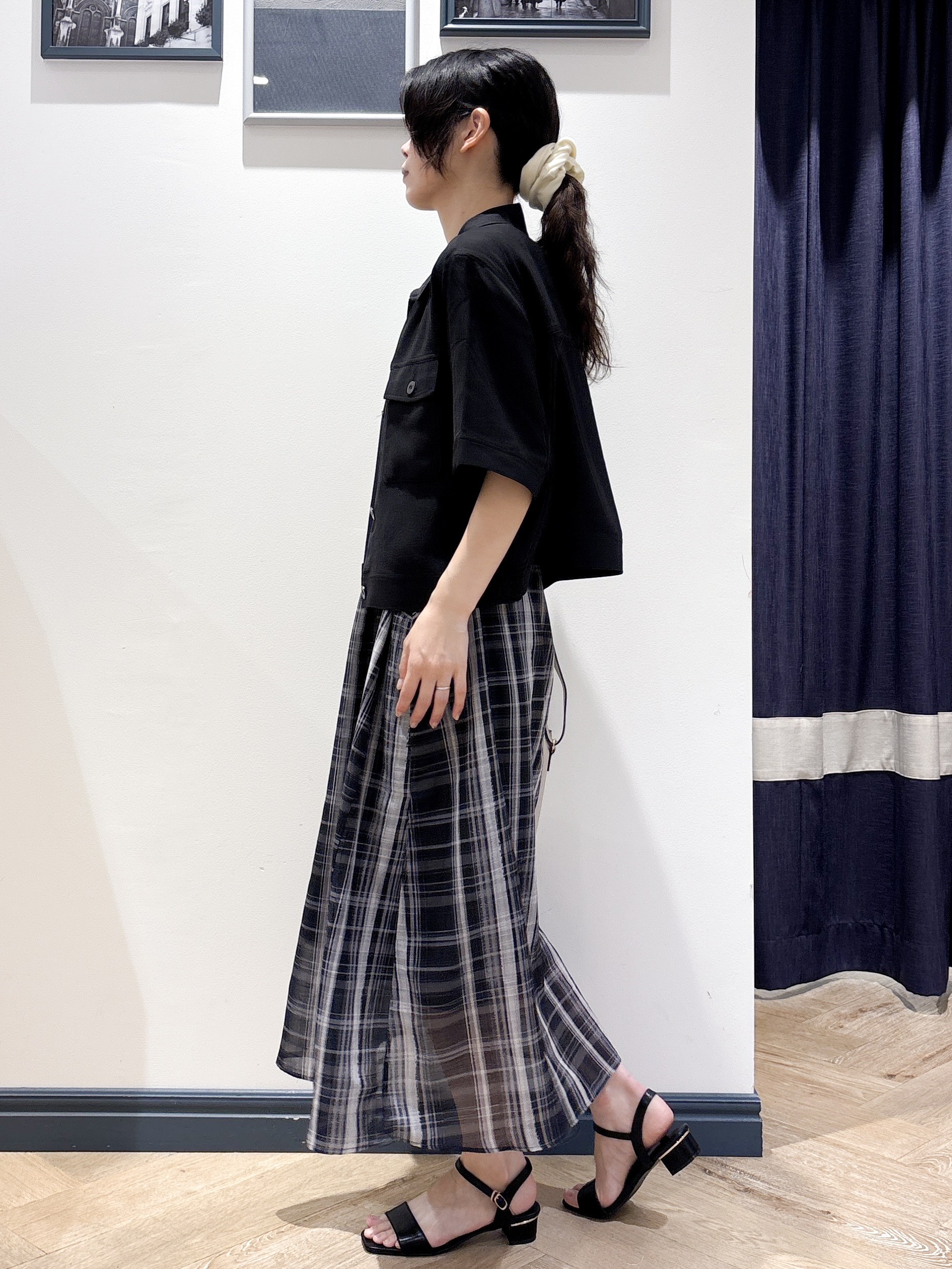 ayakaさんの「grove｜【吸水速乾・通気性・洗える】衿付きハーフジャケット」を使ったコーディネート