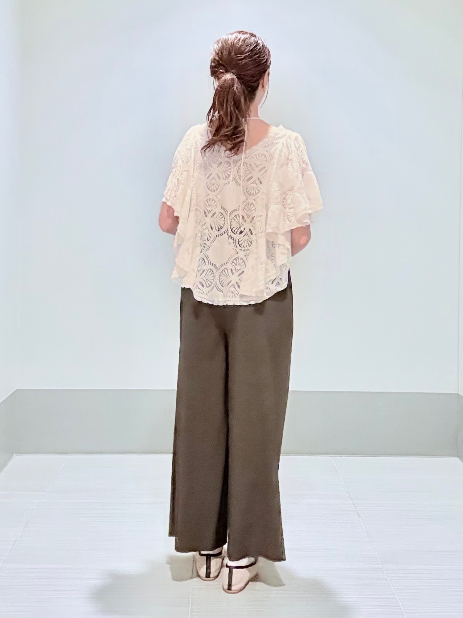 Yamaさんの「DRESSTERIOR｜ラッセルレース ブラウス」を使ったコーディネート