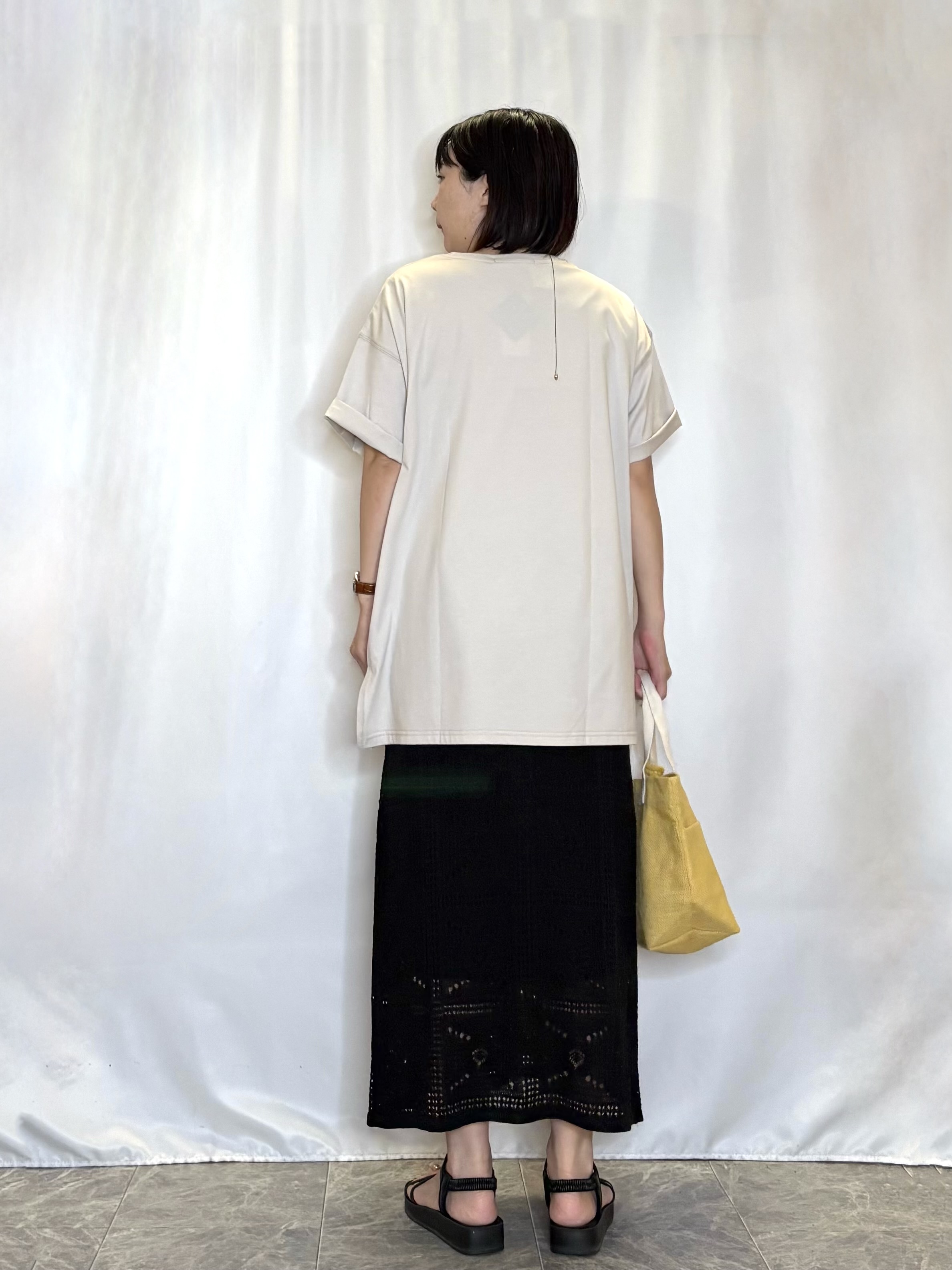 ネリさんの「SHOO･LA･RUE｜【ひんやり】ゆるっと体型カバー BIGアソートTシャツ」を使ったコーディネート