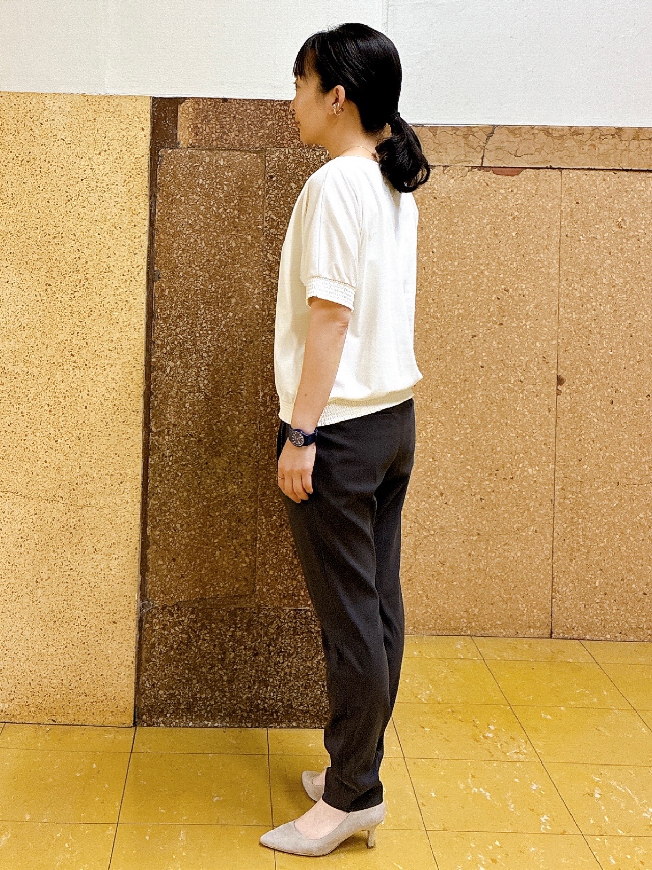hattoriさんの「INDIVI｜【接触冷感/汗染み防止/吸水速乾/UVカット】シャーリングプルオーバー」を使ったコーディネート