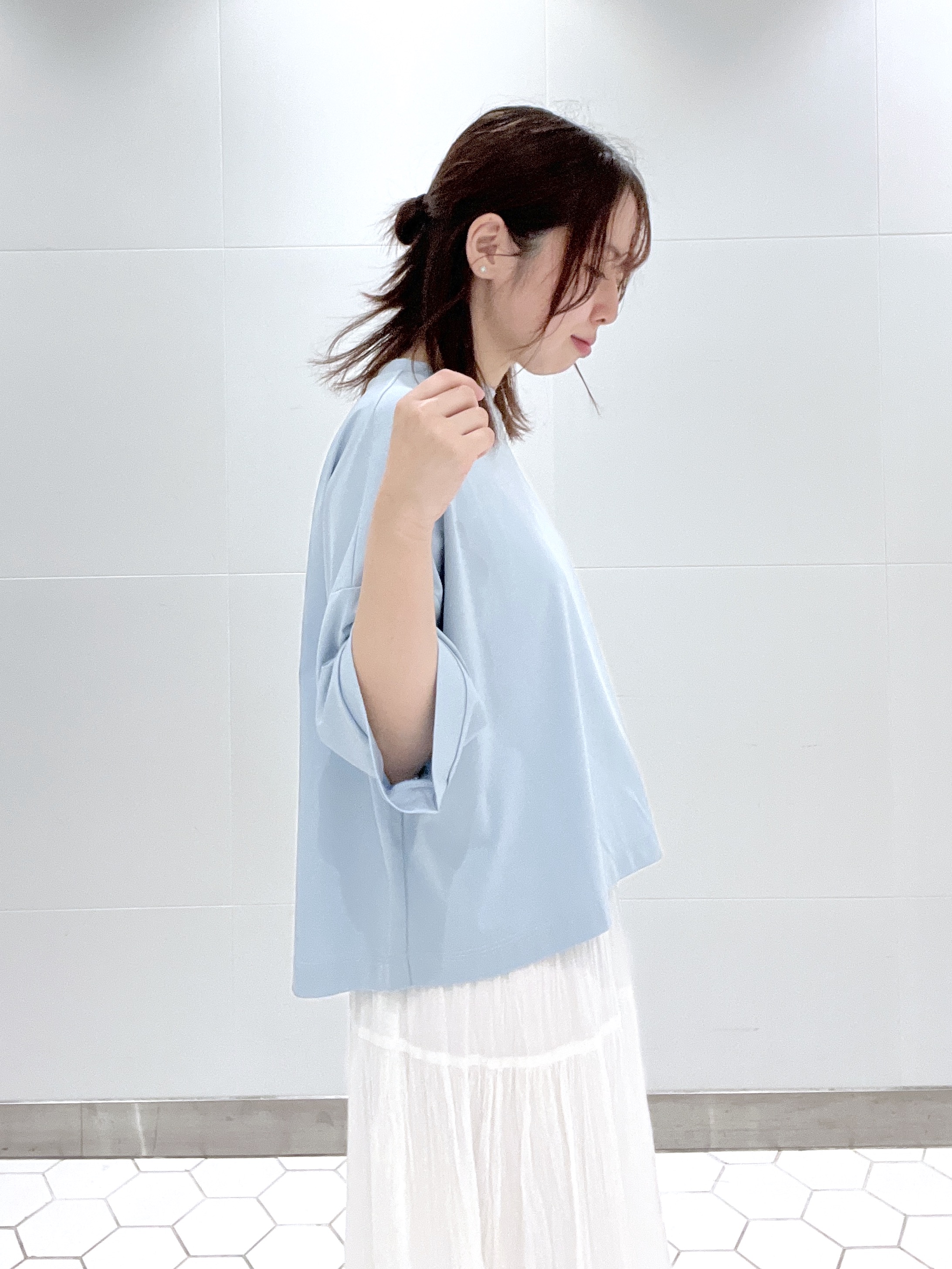 Makinoさんの「Dessin｜【新色追加/体型カバー】美光沢カットソーボクシーシルエット」を使ったコーディネート