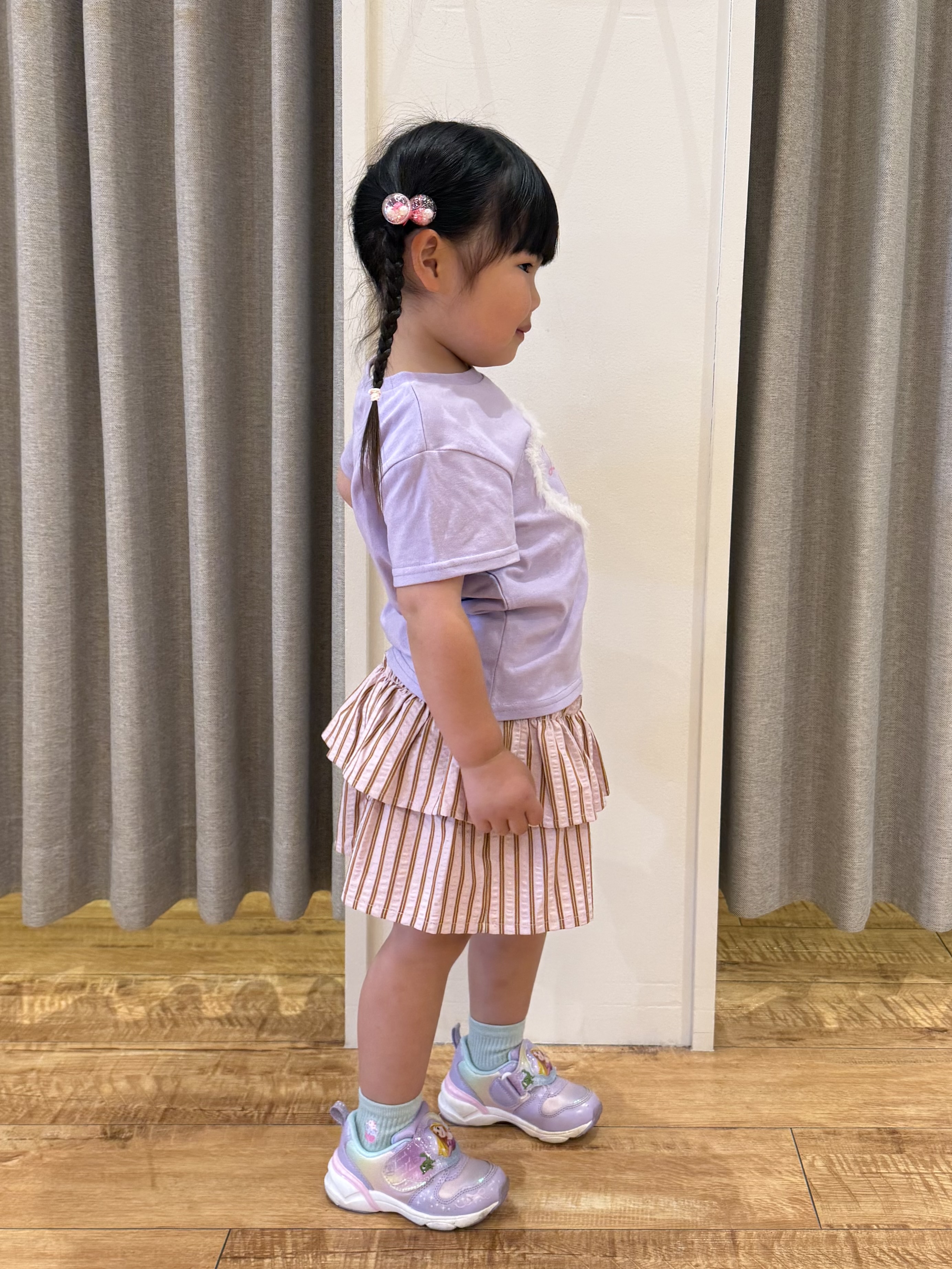 愛さんの「SHOO･LA･RUE｜【100-150cm】ハートチュールＴシャツ」を使ったコーディネート