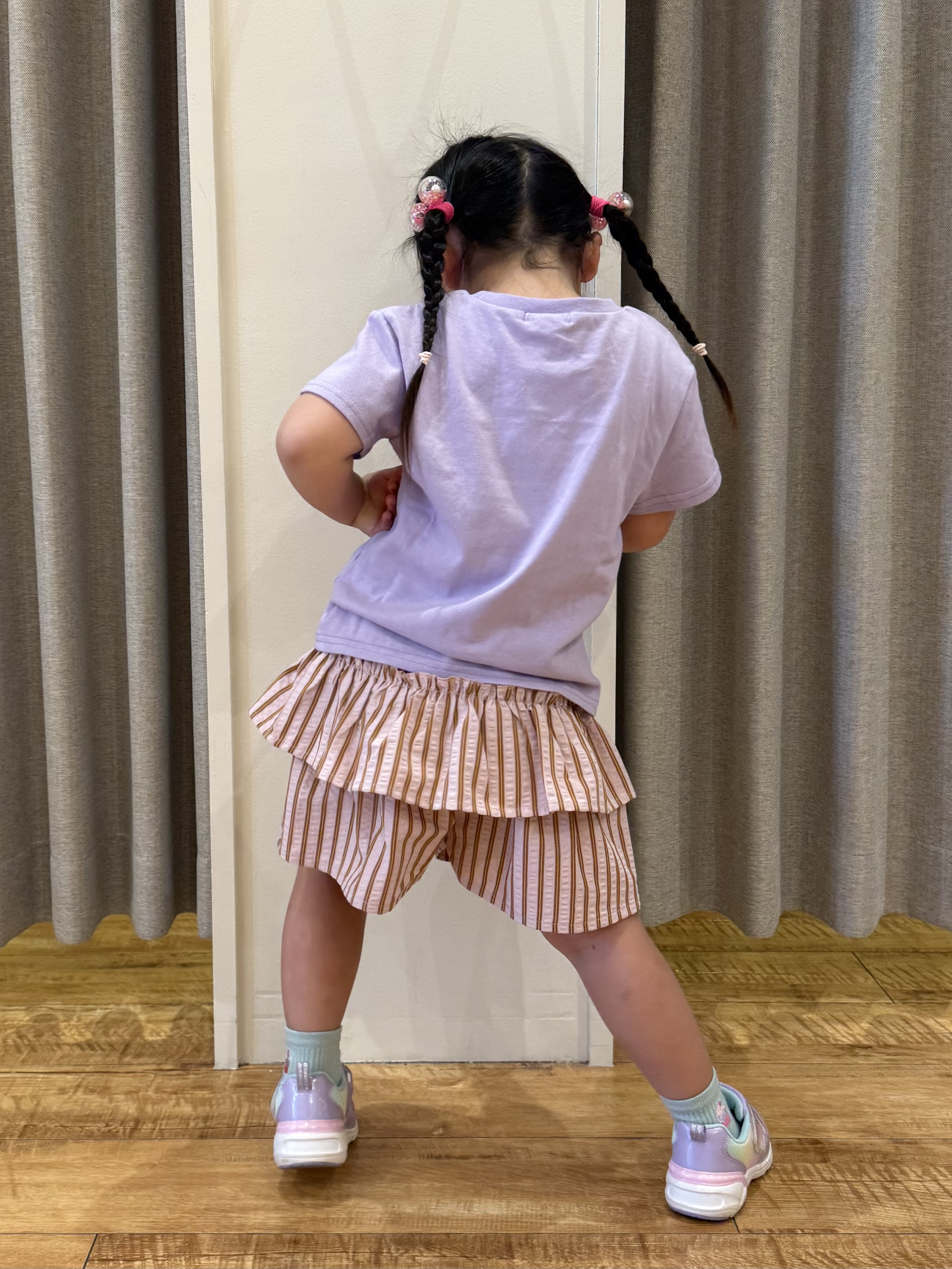 愛さんの「SHOO･LA･RUE｜【100-150cm】ハートチュールＴシャツ」を使ったコーディネート
