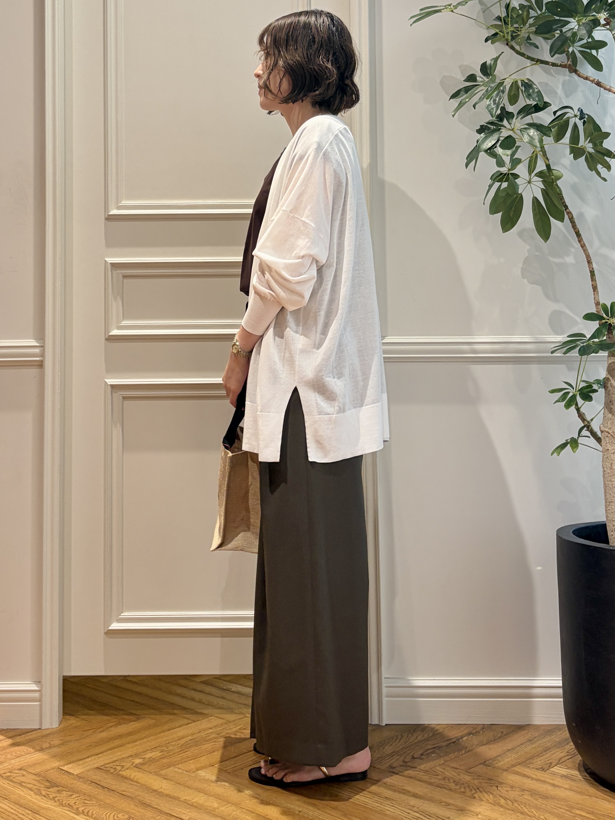 nakaoさんの「DRESSTERIOR｜NICOLAS LAINAS（ニコラスライナス）ソフトソールトングサンダル」を使ったコーディネート