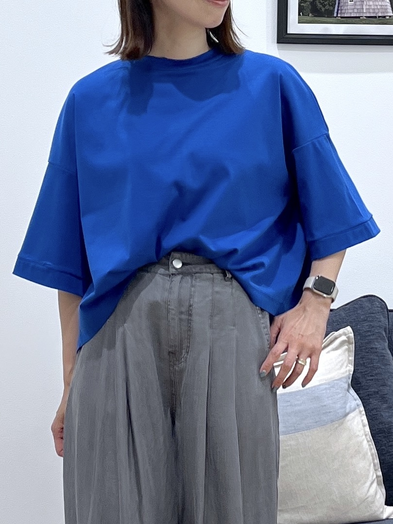 canaさんの「Dessin｜【新色追加/体型カバー】美光沢カットソーボクシーシルエット」を使ったコーディネート