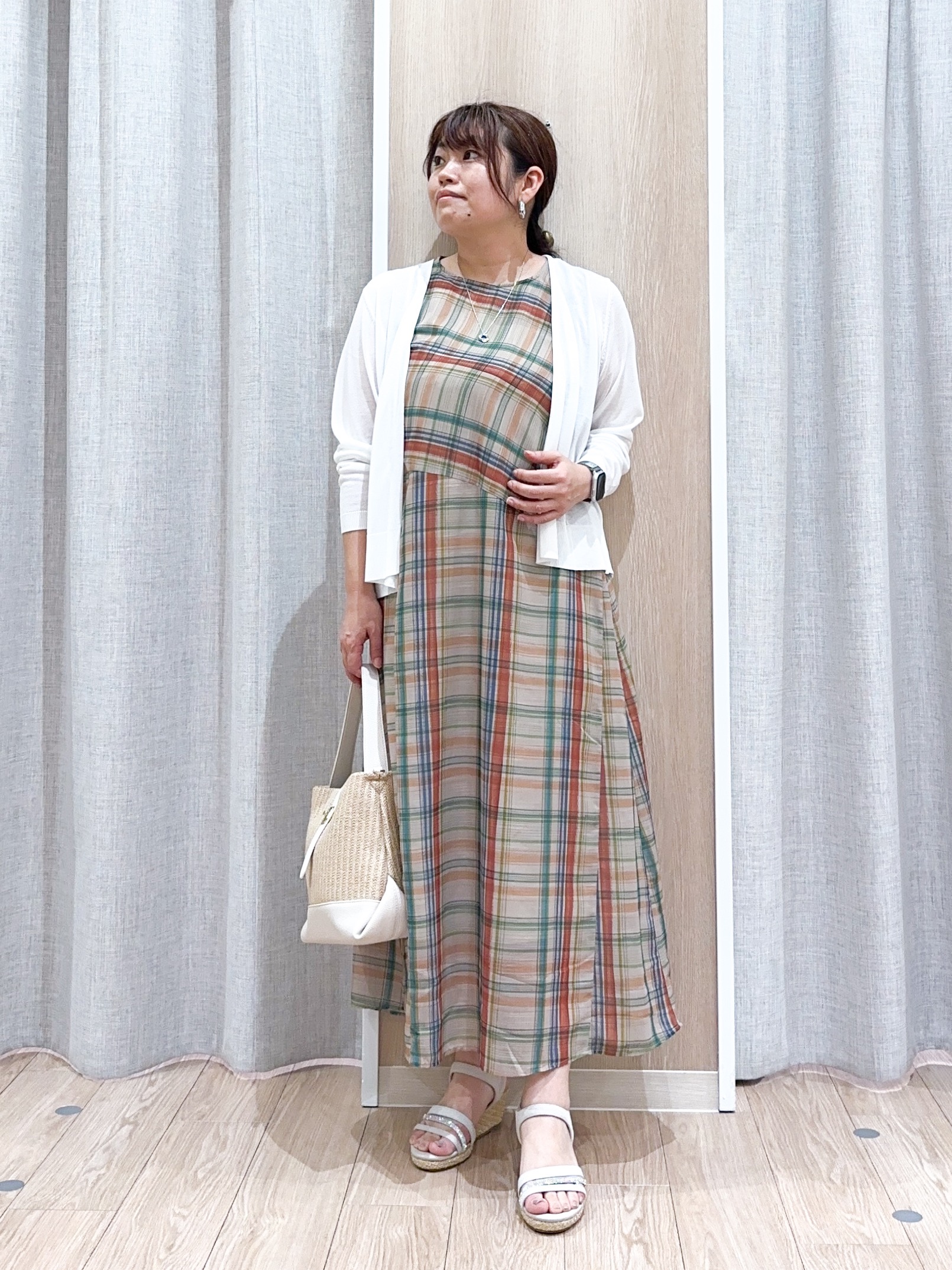 naoさんの「grove｜高評価！【接触冷感／UVカットetc】ベーシックショートカーディガン」を使ったコーディネート