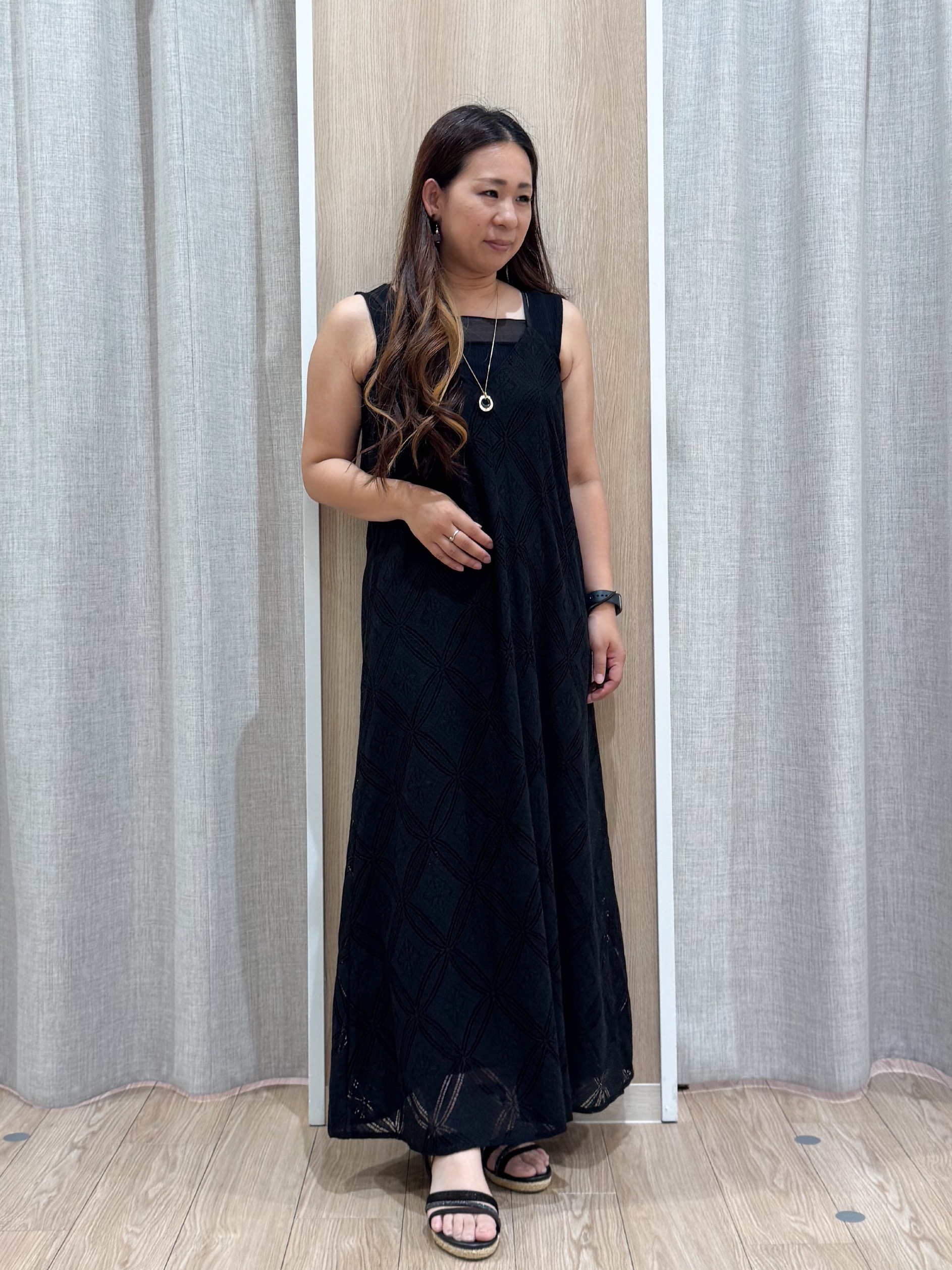 sachiさんの「grove｜【貴島明日香さん着用・洗える】透けない、大人のメッシュカーディガン」を使ったコーディネート