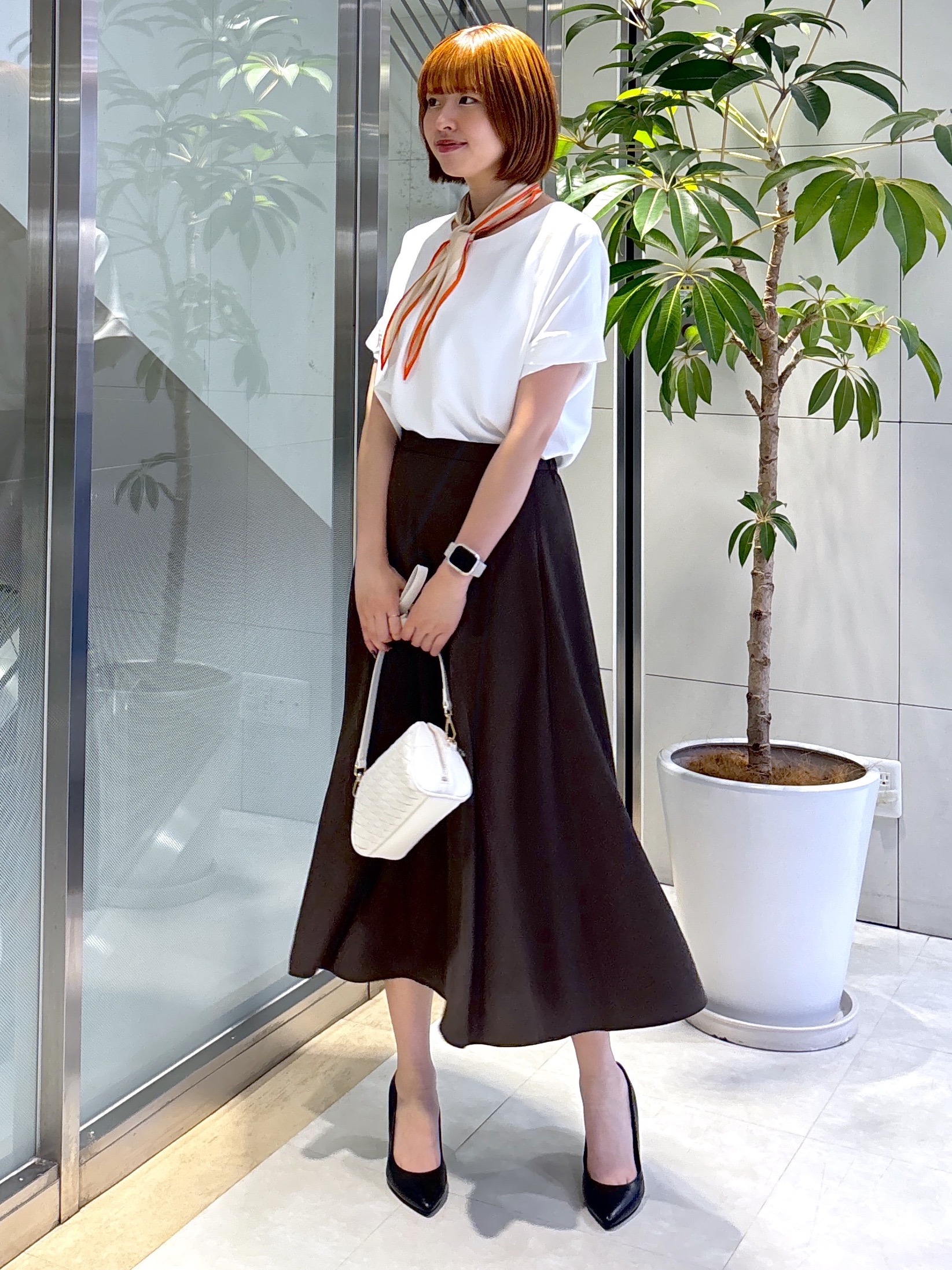 yukaさんの「UNTITLED｜【前後2WAY/はっ水/セットアップ可】リラクシーフレンチスリーブブラウス」を使ったコーディネート