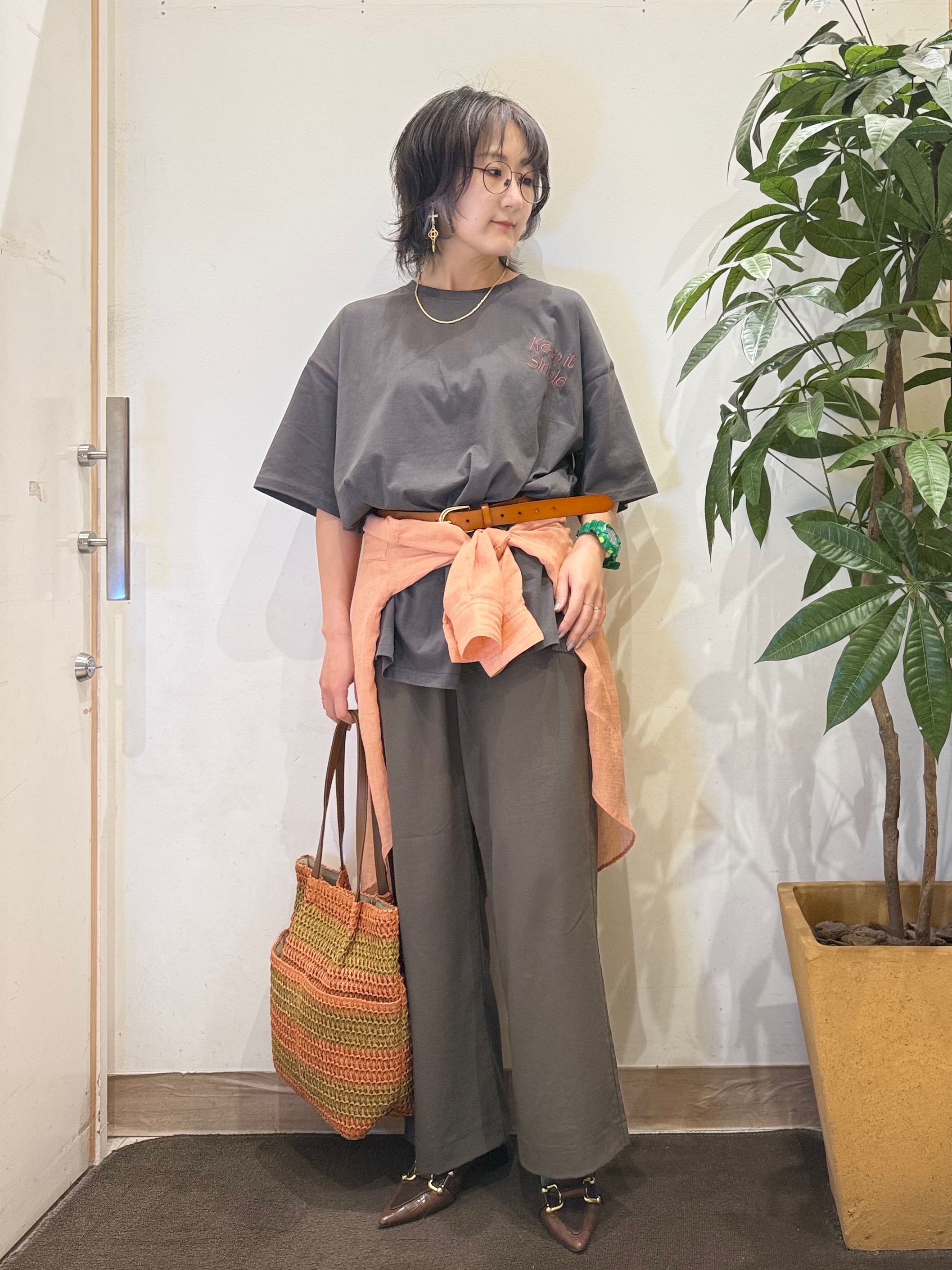 misakiさんの「SHOO･LA･RUE｜【ひんやり】ゆるっと体型カバー BIGアソートTシャツ」を使ったコーディネート