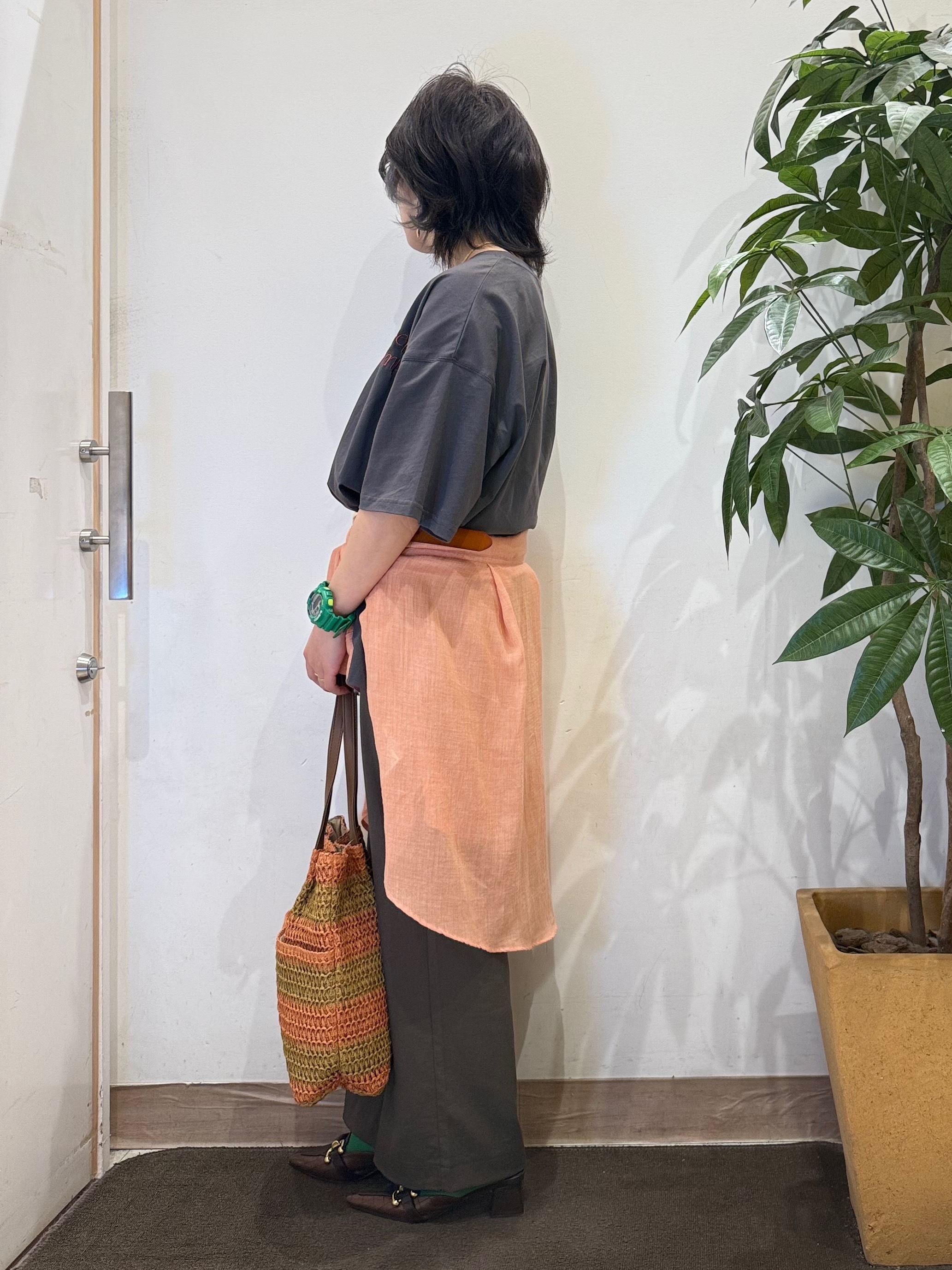 misakiさんの「SHOO･LA･RUE｜【ひんやり】ゆるっと体型カバー BIGアソートTシャツ」を使ったコーディネート