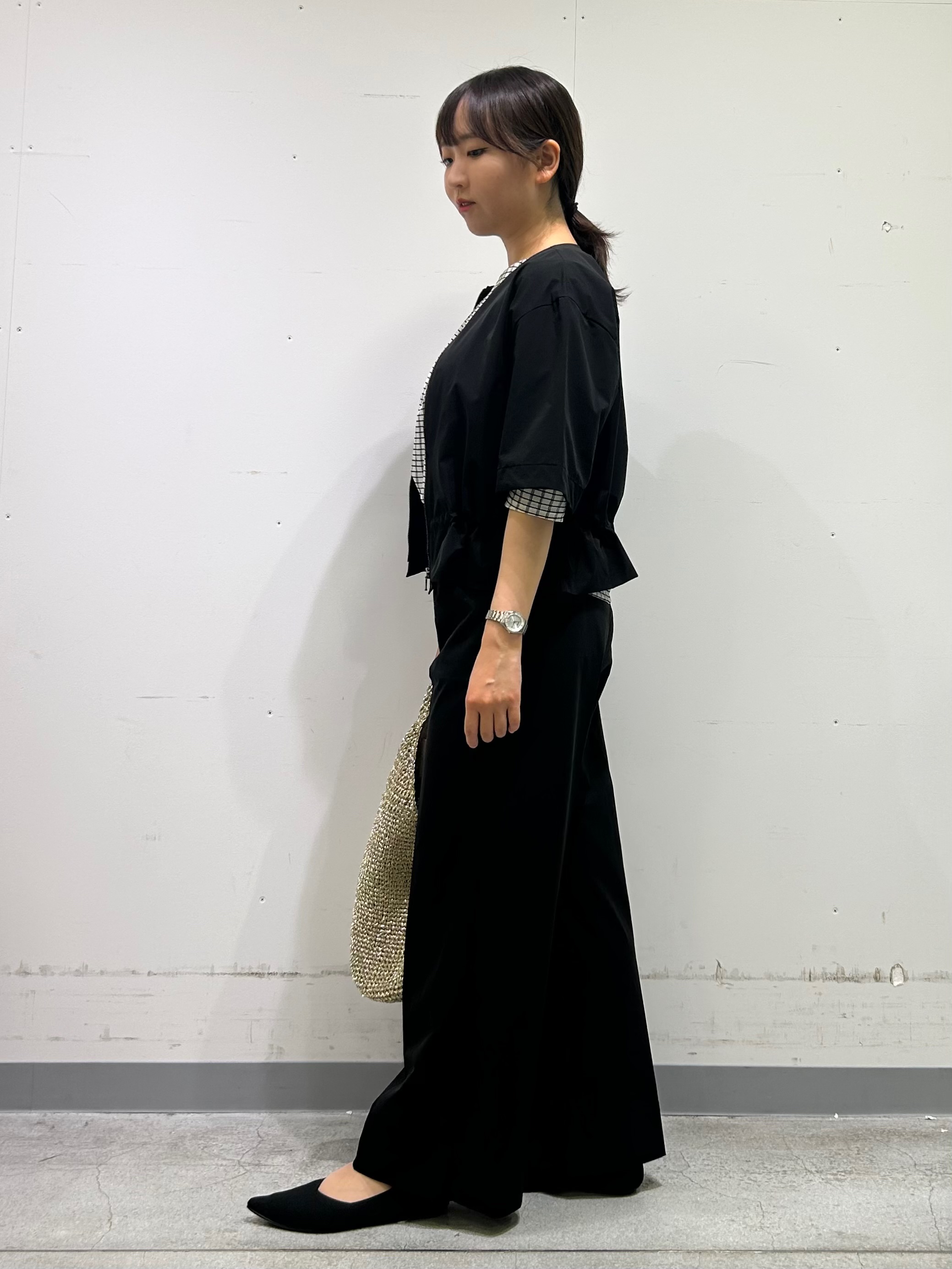 noeさんの「INDIVI｜【UVケア／吸汗速乾】チェック柄タックボリュームスリーブトップス」を使ったコーディネート