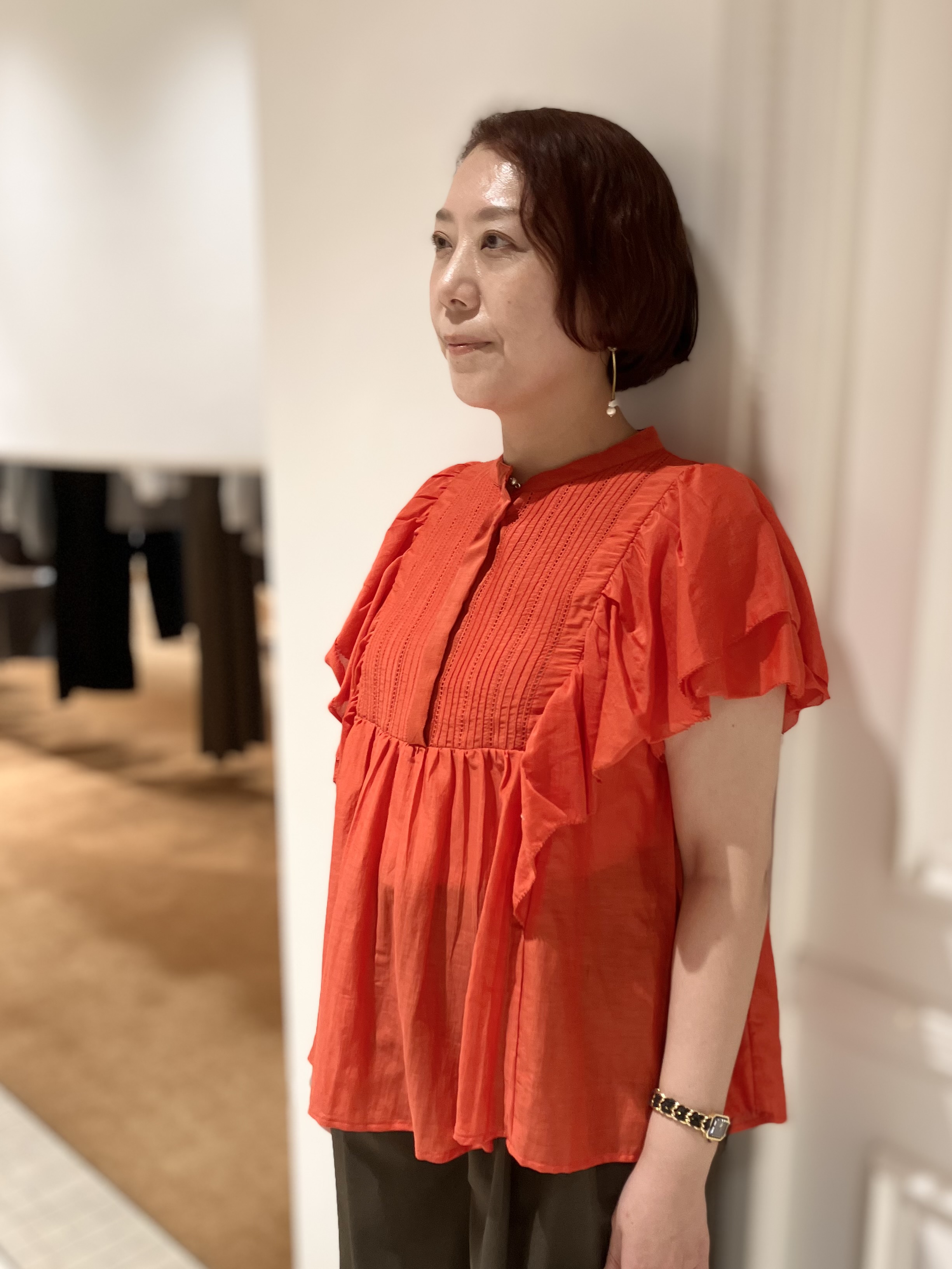 TAJIさんの「DRESSTERIOR｜コットンシルク ラッフルスリーブ ブラウス」を使ったコーディネート
