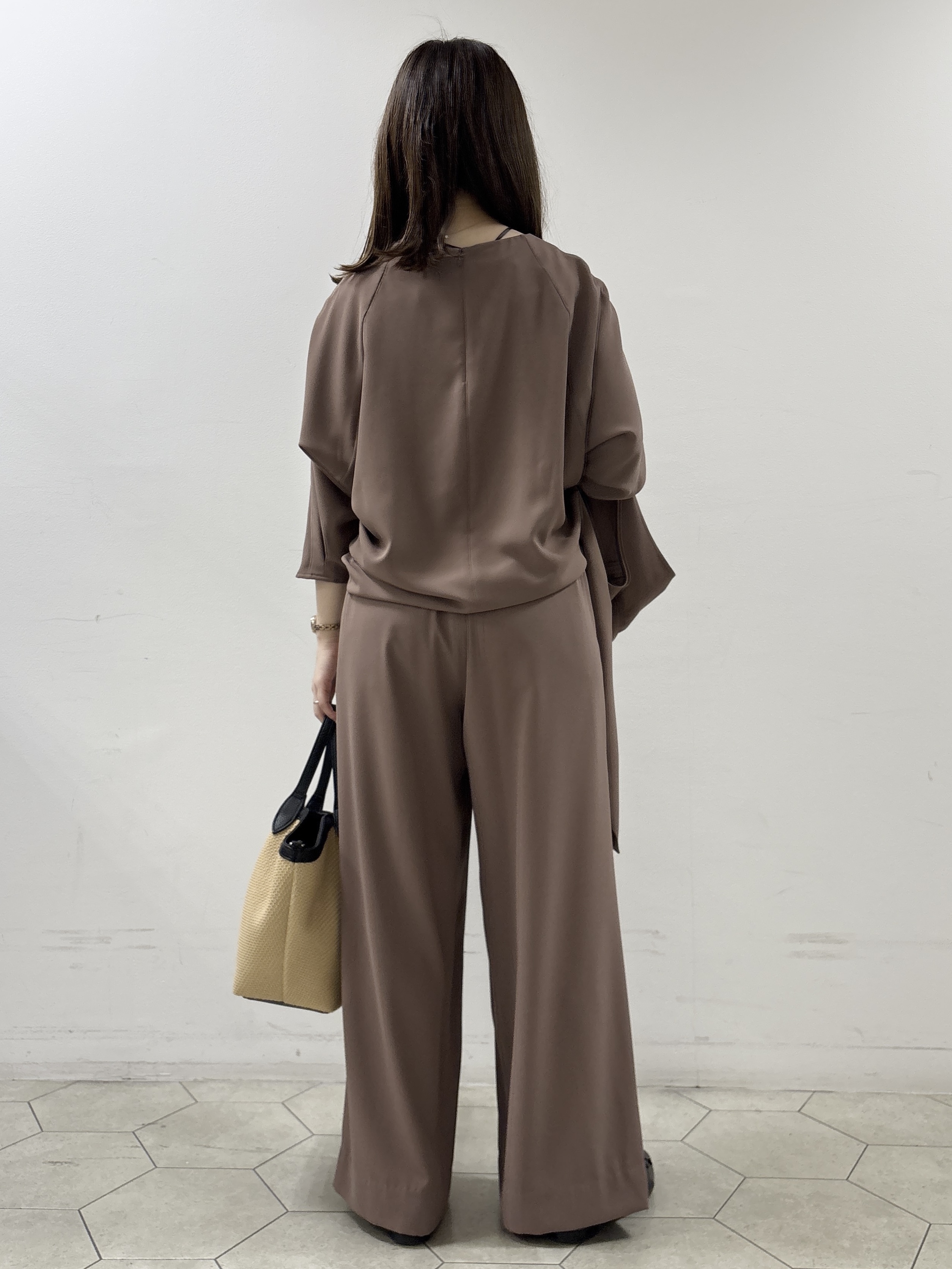 kahoさんの「INDIVI｜【さらに軽く軽快！／着る日傘】颯爽ジレジャケット」を使ったコーディネート