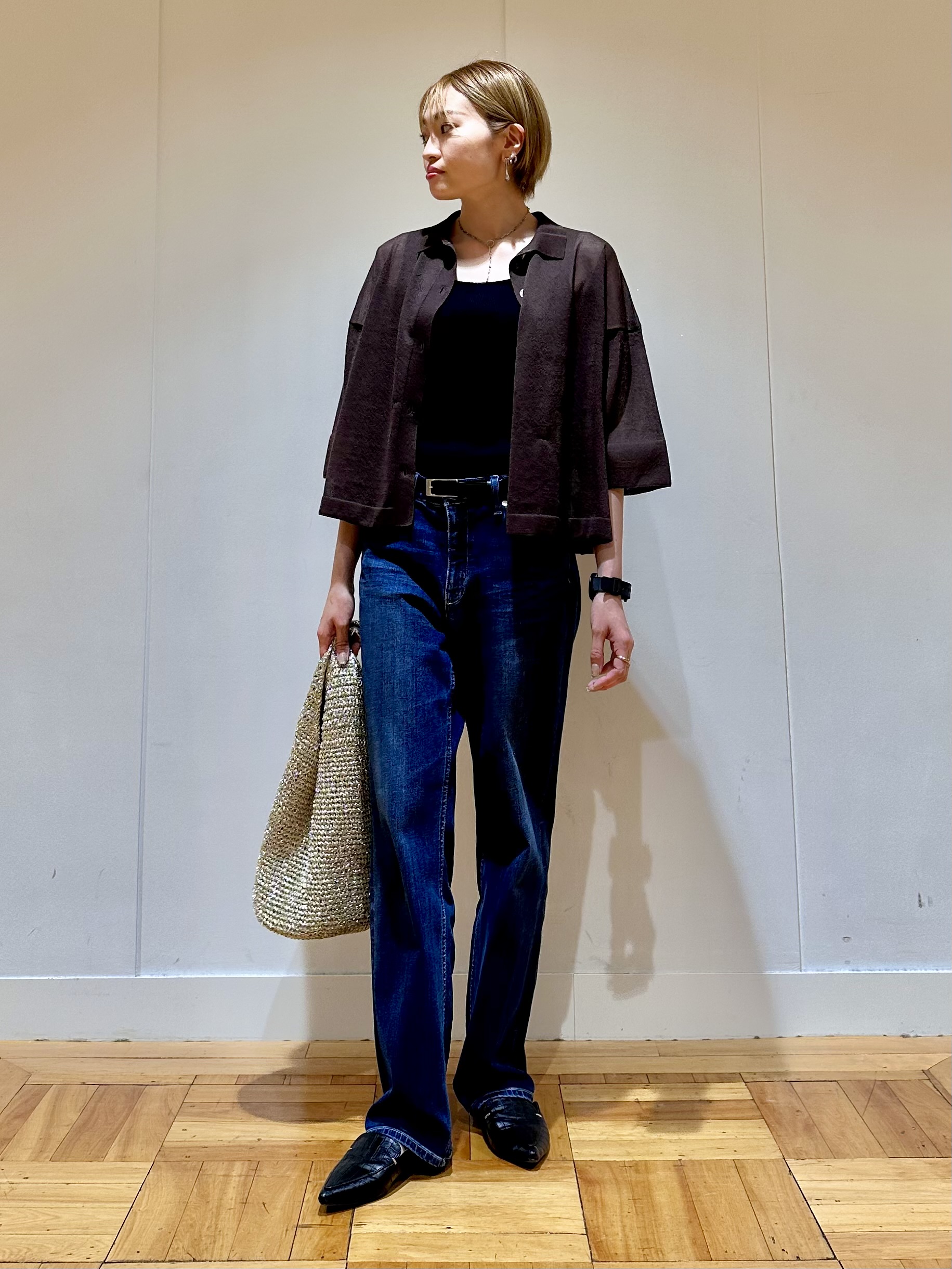 YORIKOさんの「INDIVI｜【洗える／シアー】衿付きシャツライクニットカーディガン」を使ったコーディネート