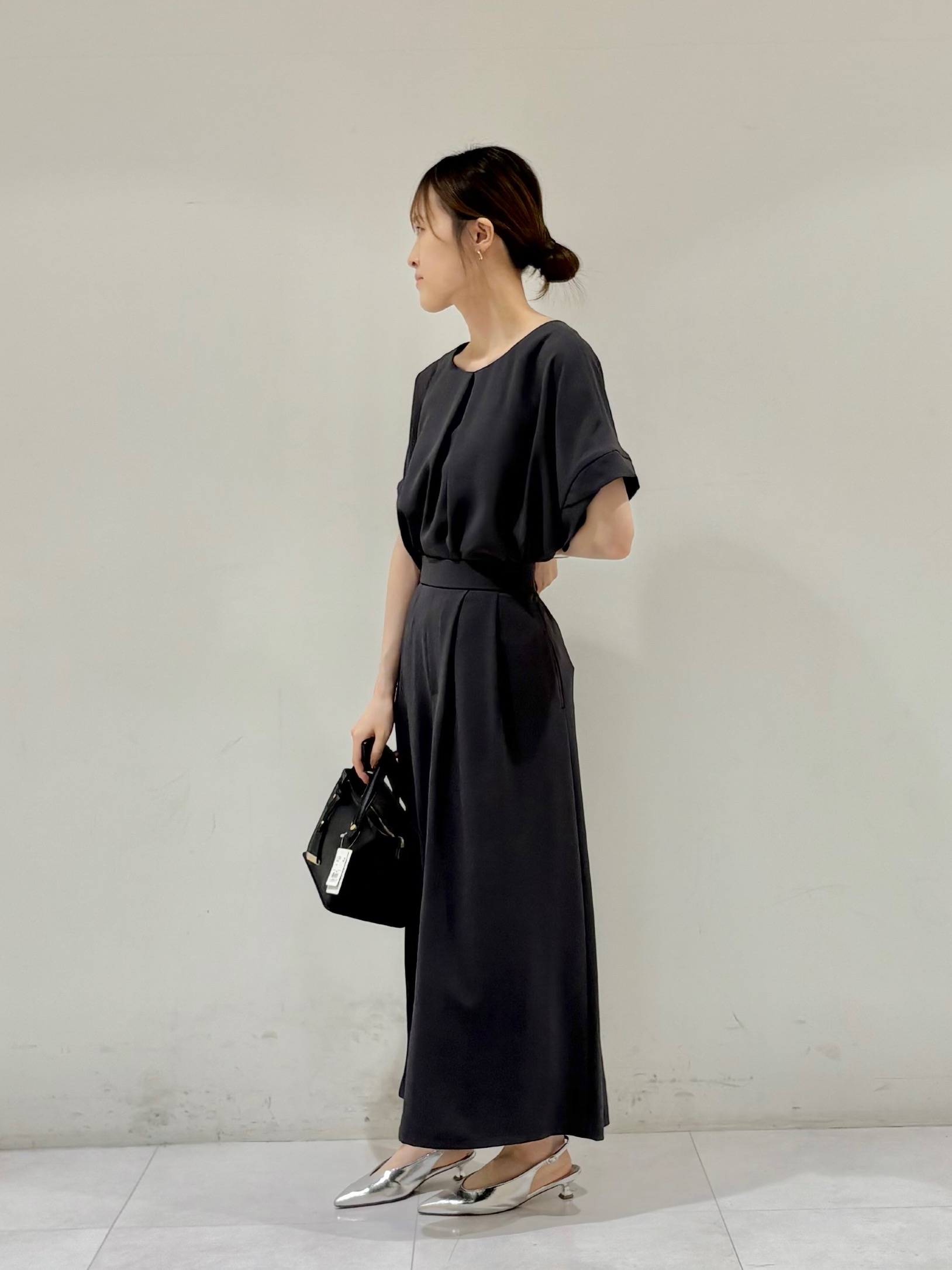 kyokaさんの「UNTITLED｜【前後2WAY/はっ水/セットアップ可】リラクシーフレンチスリーブブラウス」を使ったコーディネート