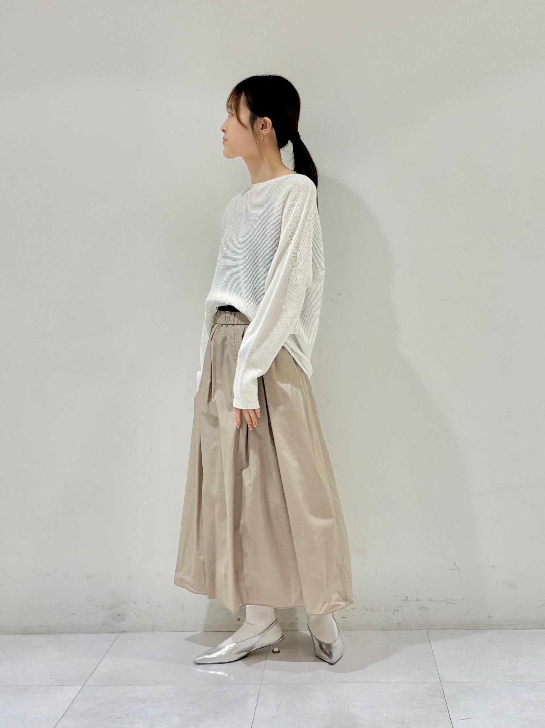 kyokaさんの「UNTITLED｜【古畑星夏さん着用/8色展開/程よい透け感】ドライタッチボートネックニット」を使ったコーディネート
