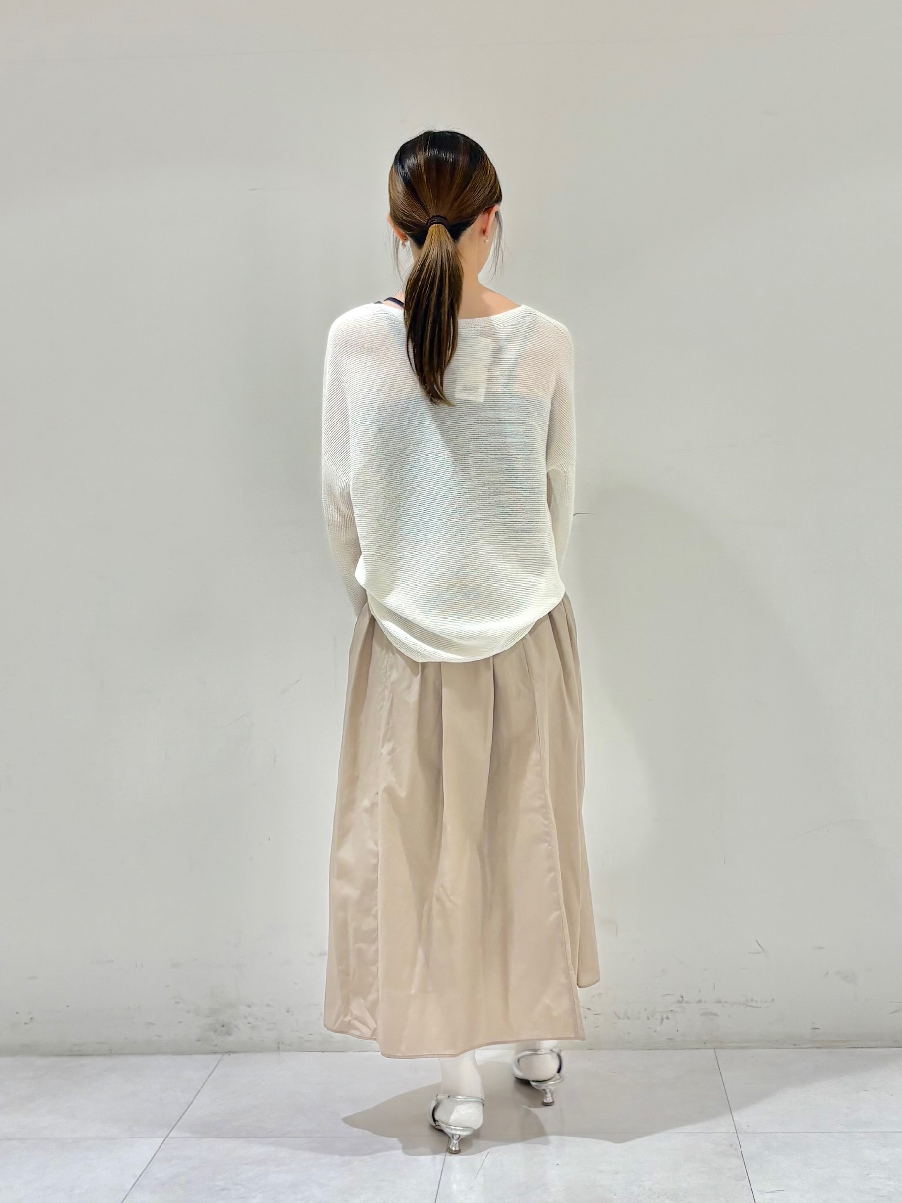 kyokaさんの「UNTITLED｜【古畑星夏さん着用/8色展開/程よい透け感】ドライタッチボートネックニット」を使ったコーディネート