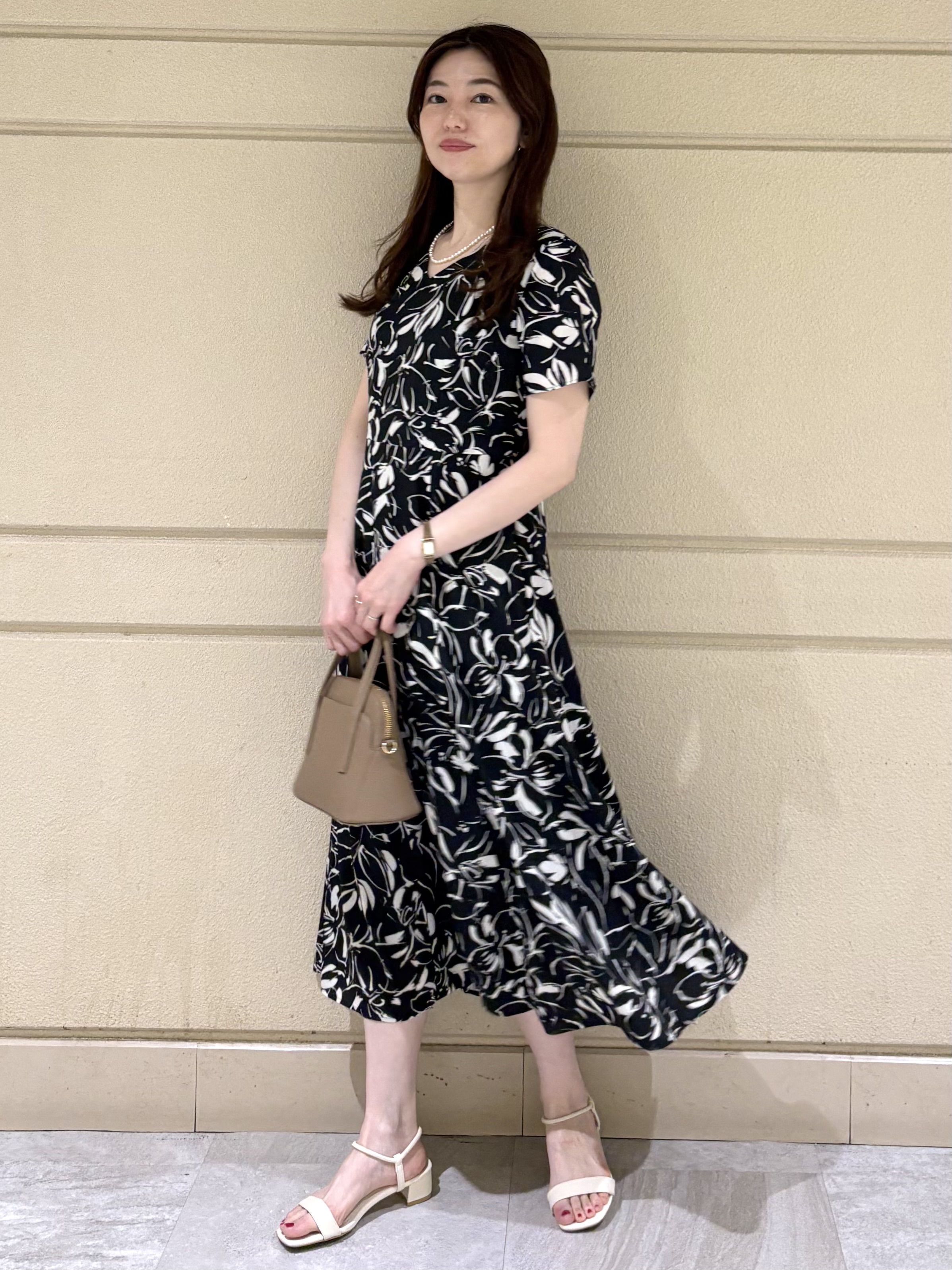 sakiさんの「COUP DE CHANCE｜【手洗い可／日本製】フラワープリントフレアーワンピース」を使ったコーディネート