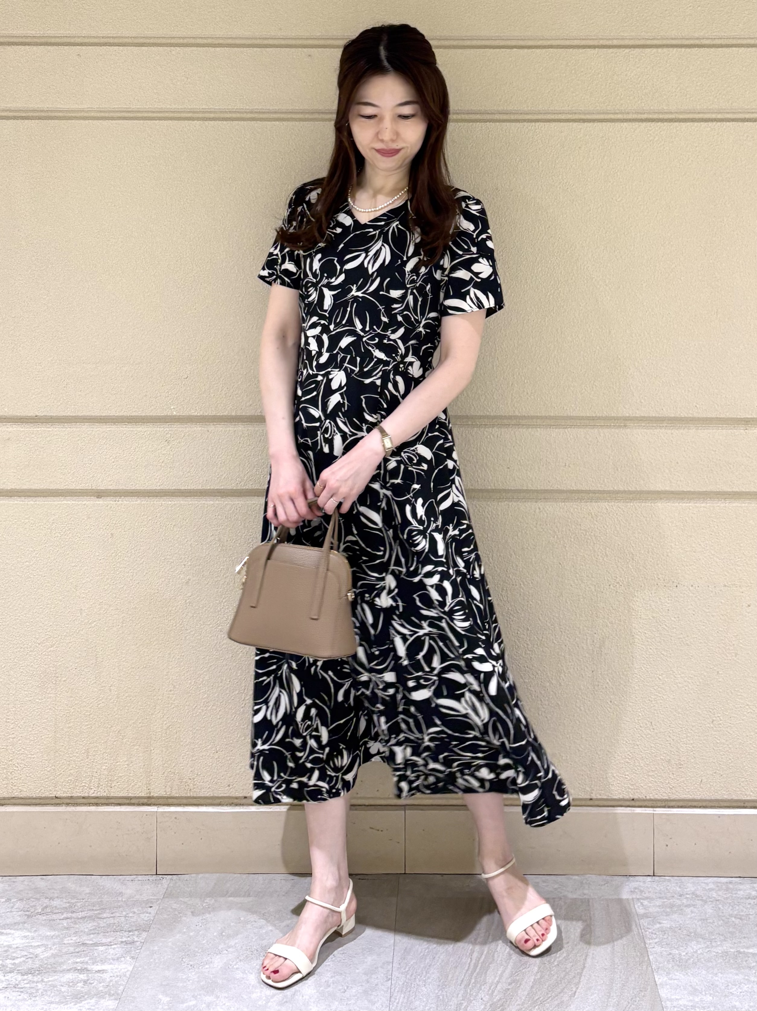 sakiさんの「COUP DE CHANCE｜【手洗い可／日本製】フラワープリントフレアーワンピース」を使ったコーディネート