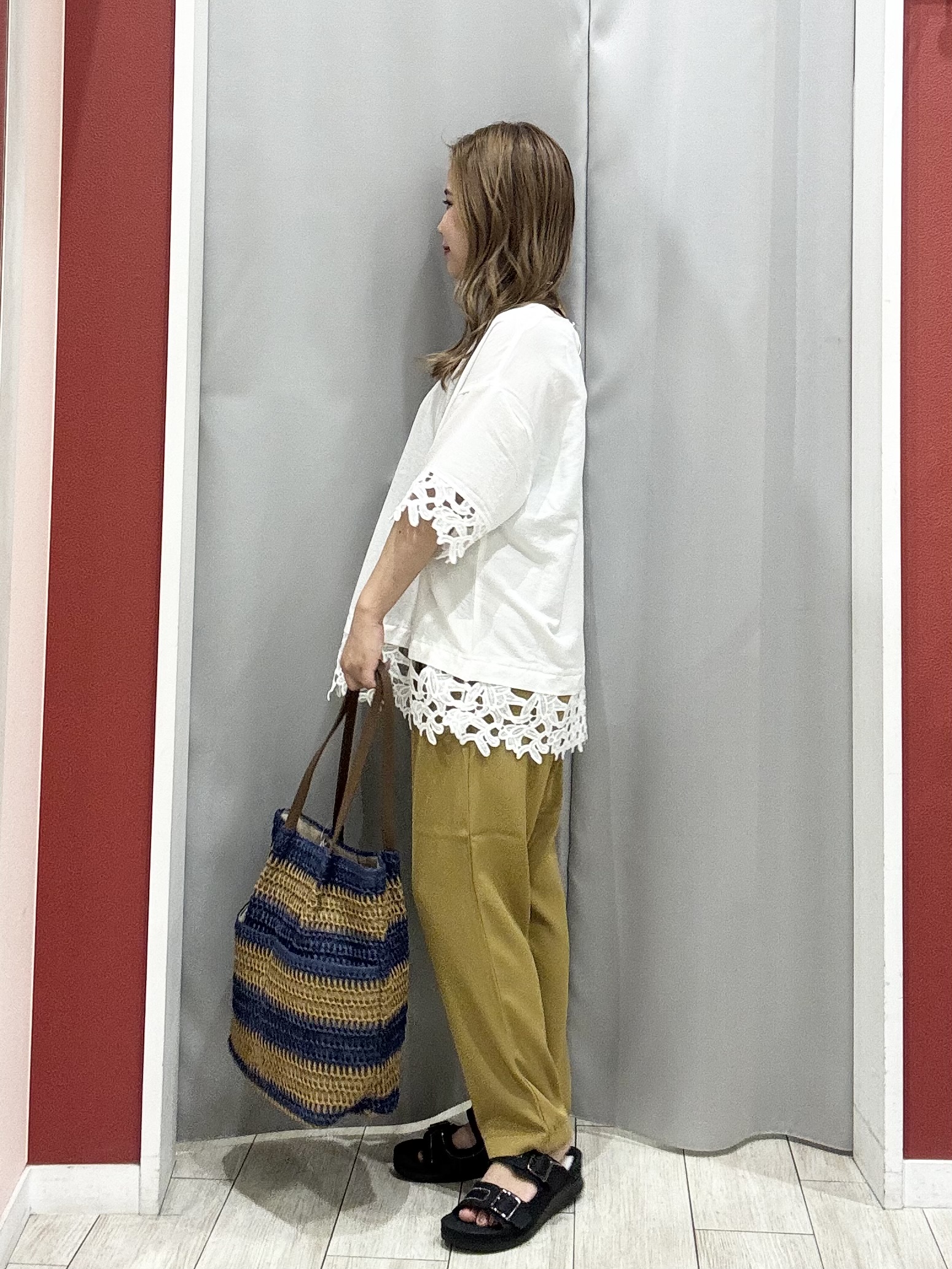 shioさんの「SHOO･LA･RUE｜【ひんやり/洗濯後しわになりにくい/S-LL】コーデの主役になる レース付きブラウス」を使ったコーディネート