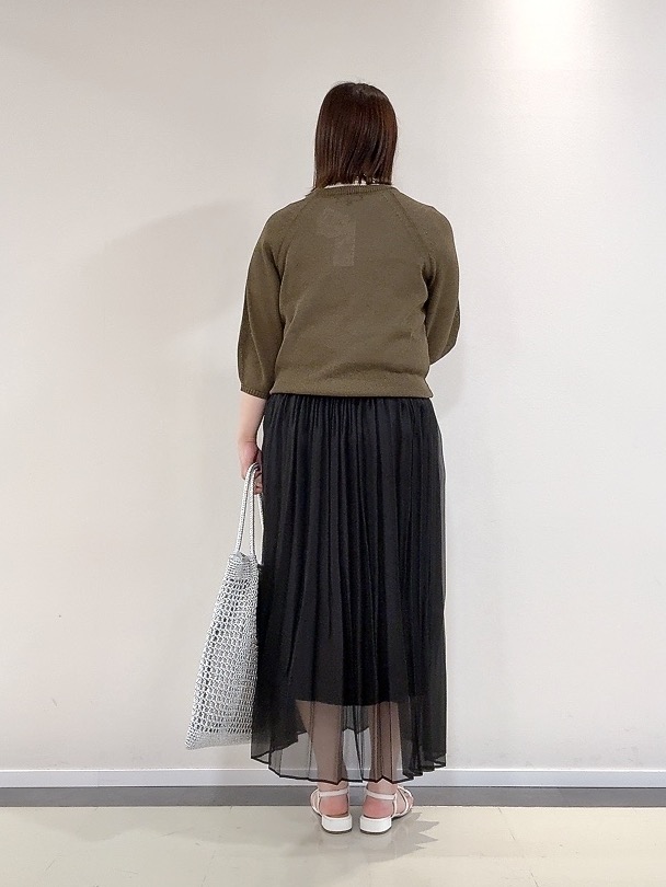 YUIさんの「UNTITLED｜【洗える/ゆったり】クルーネックドライニット」を使ったコーディネート