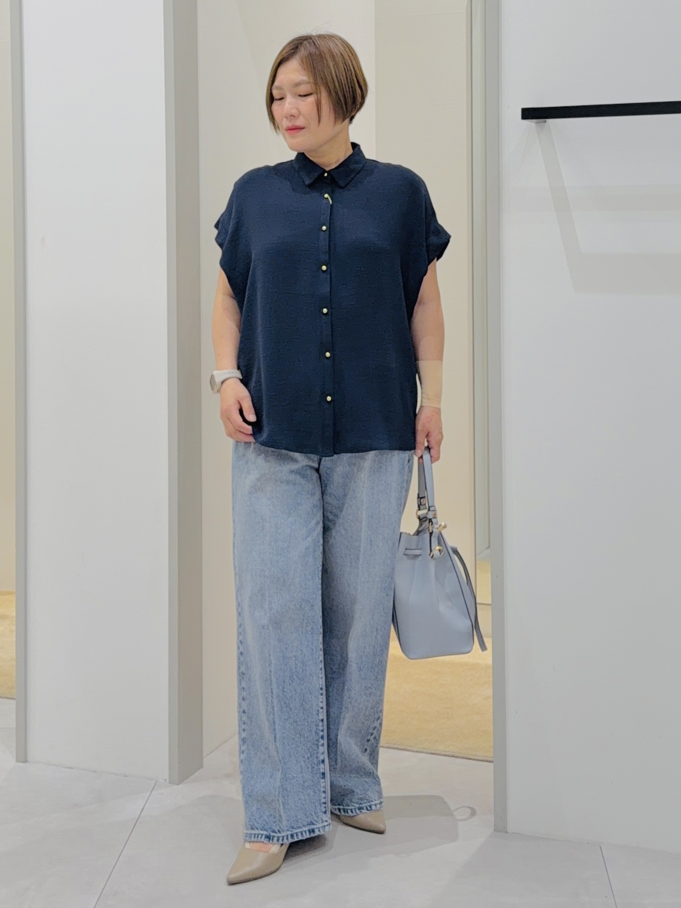 タナさんの「THE SHOP TK｜【ひんやり/防しわ/UV/吸水速乾】襟付き フレンチスリーブシャツ」を使ったコーディネート