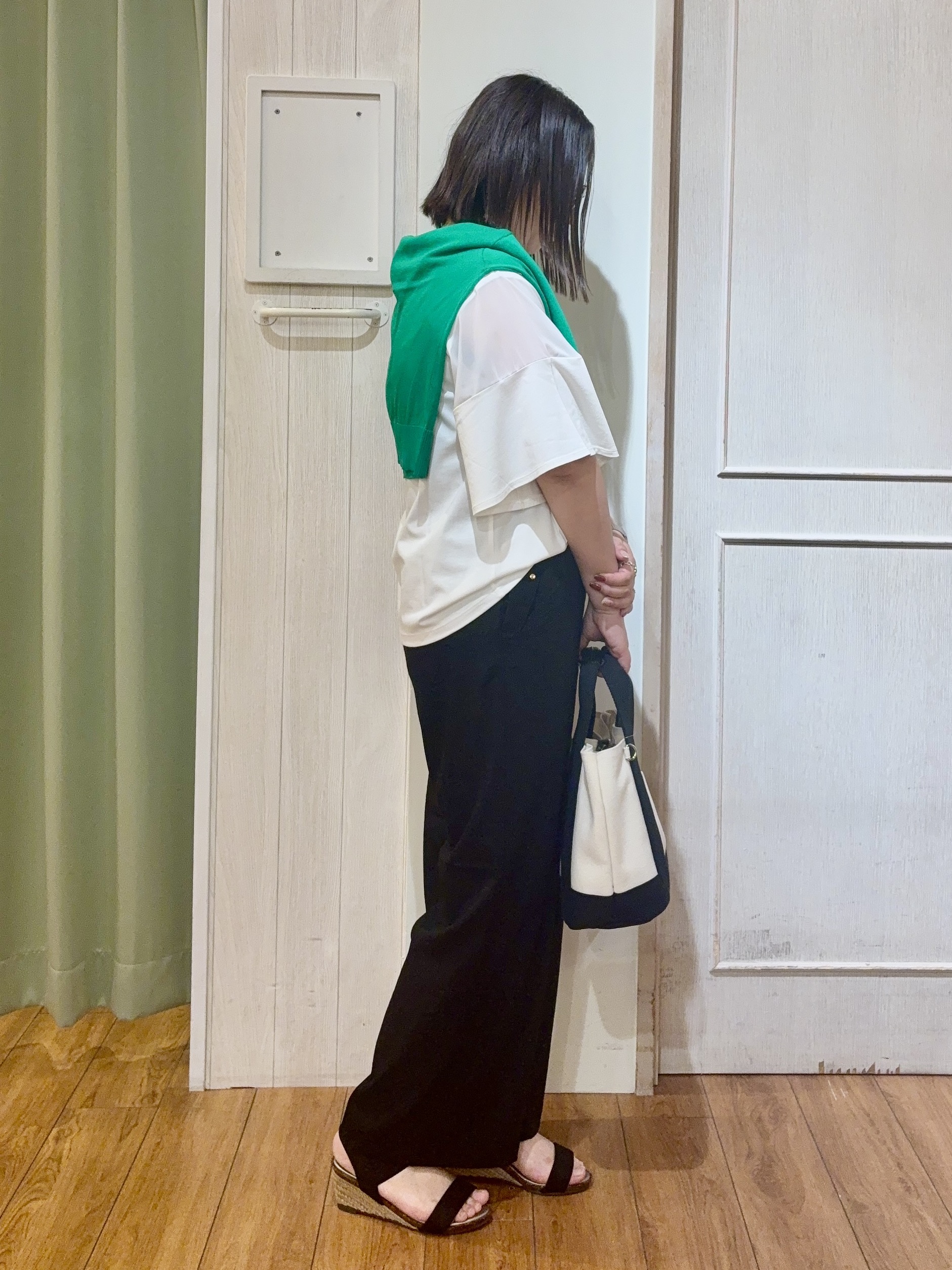 kumaさんの「SHOO･LA･RUE｜【ひんやり/洗濯機可/S-LL】程よいVネックですっきり魅せる ジップアップ 7分袖シアーカーディガ」を使ったコーディネート