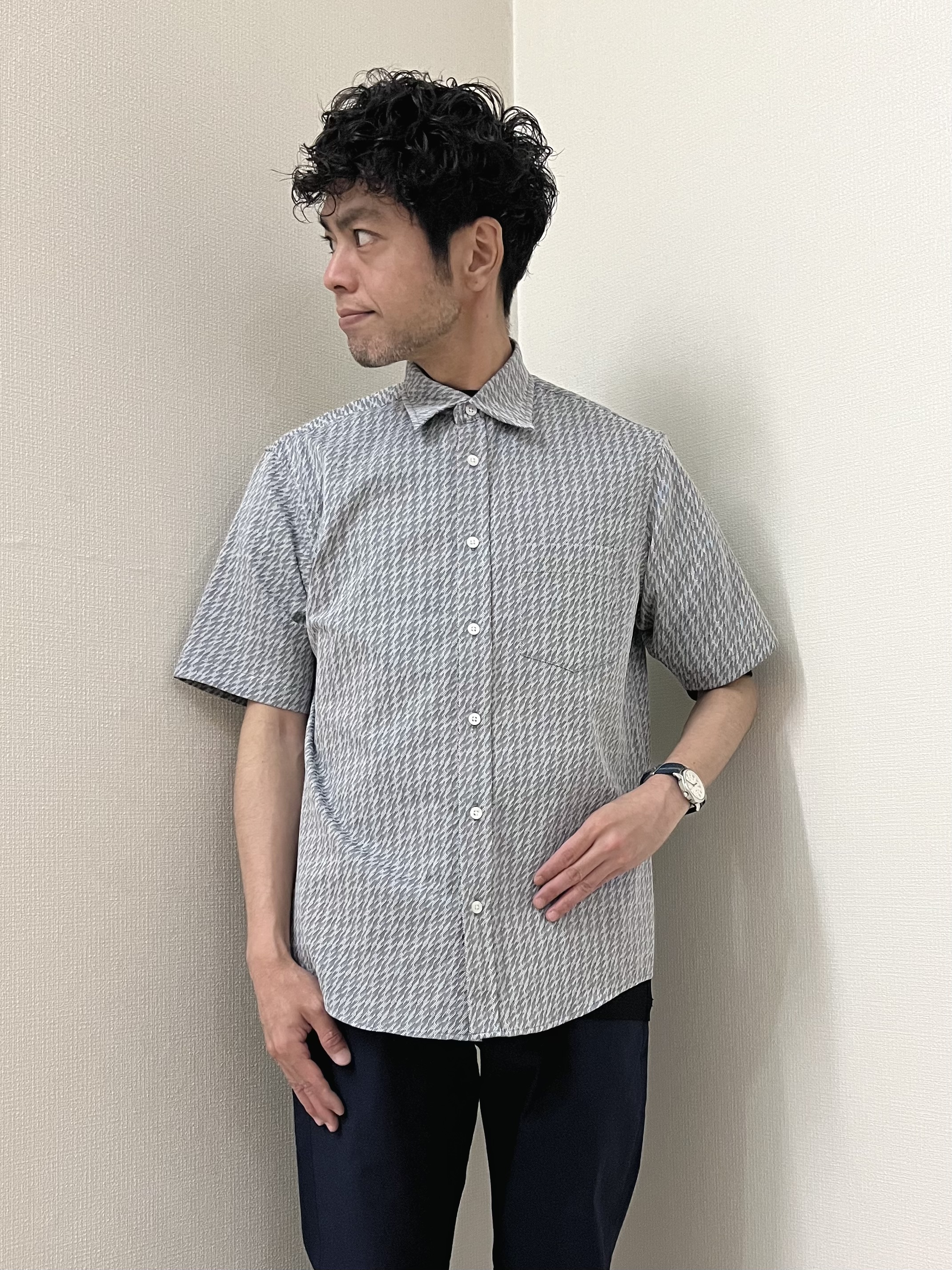 URAさんの「TAKEO KIKUCHI｜播州織り 千鳥 半袖シャツ」を使ったコーディネート
