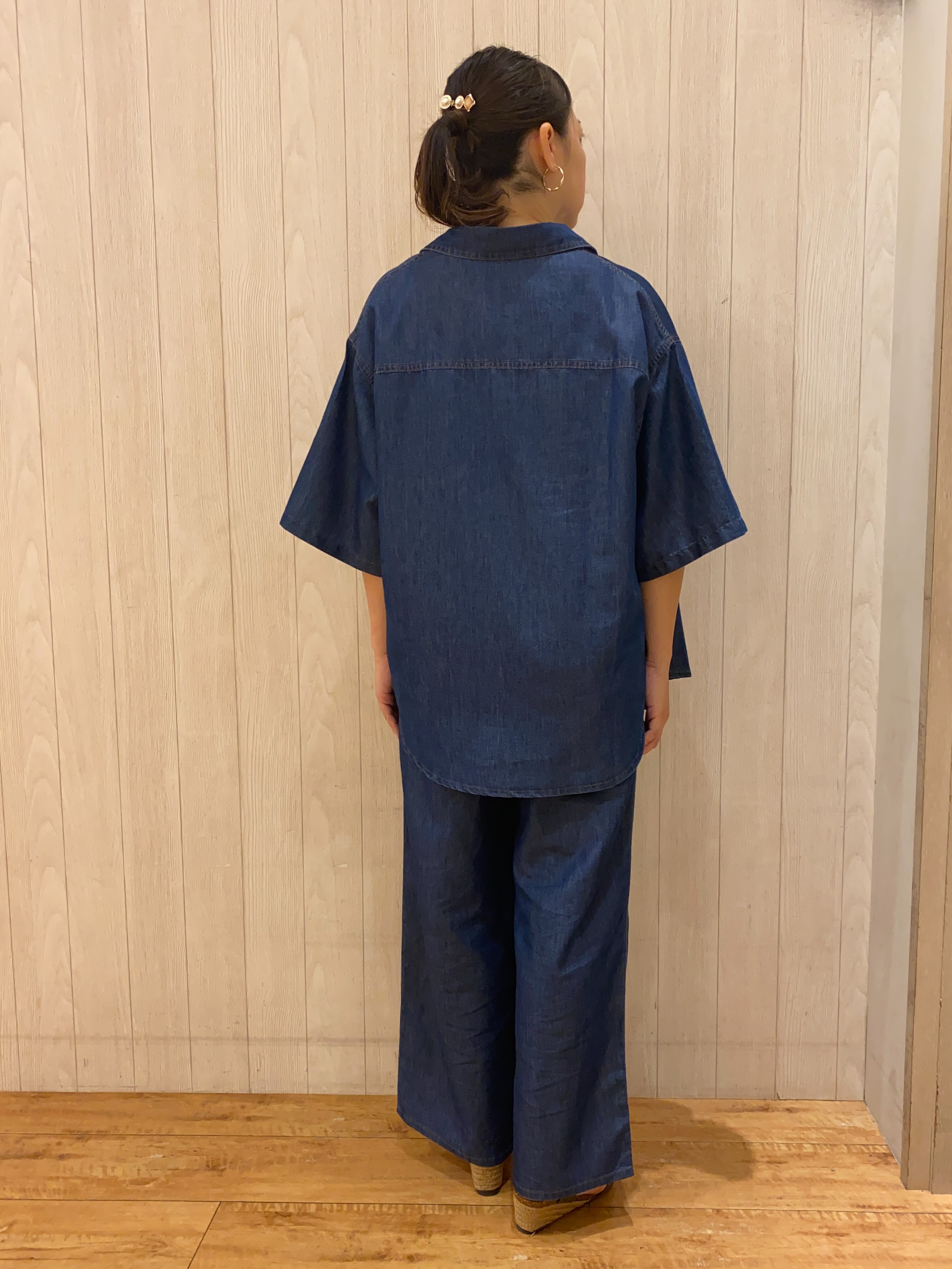 makiさんの「SHOO･LA･RUE｜【洗濯機可/ひんやり/体型カバー/S-LL】レース使いがポイント デザインTシャツ」を使ったコーディネート