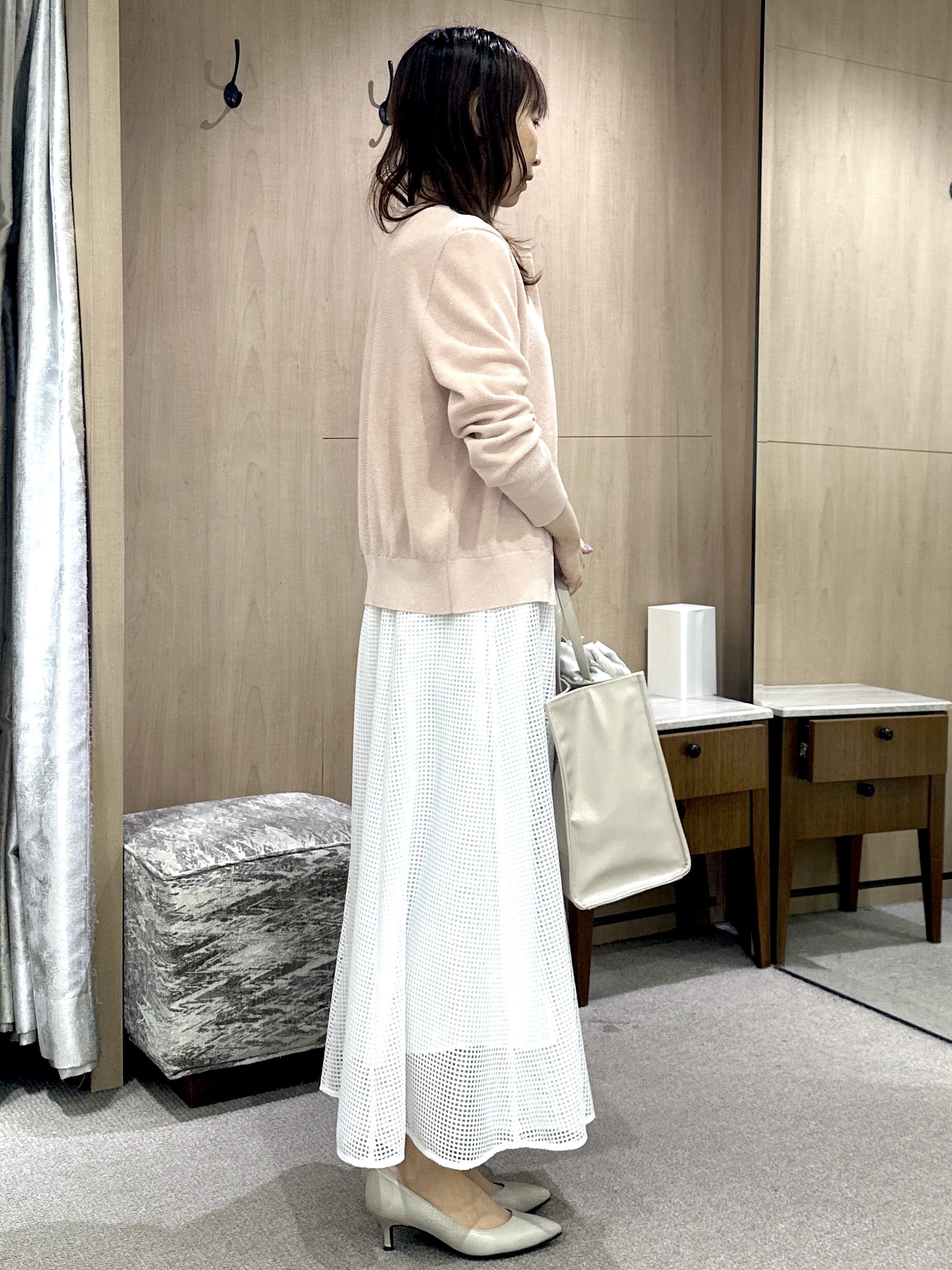 Miwaさんの「UNTITLED｜【アンサンブル可】ラメ混クルーネックカーディガン」を使ったコーディネート