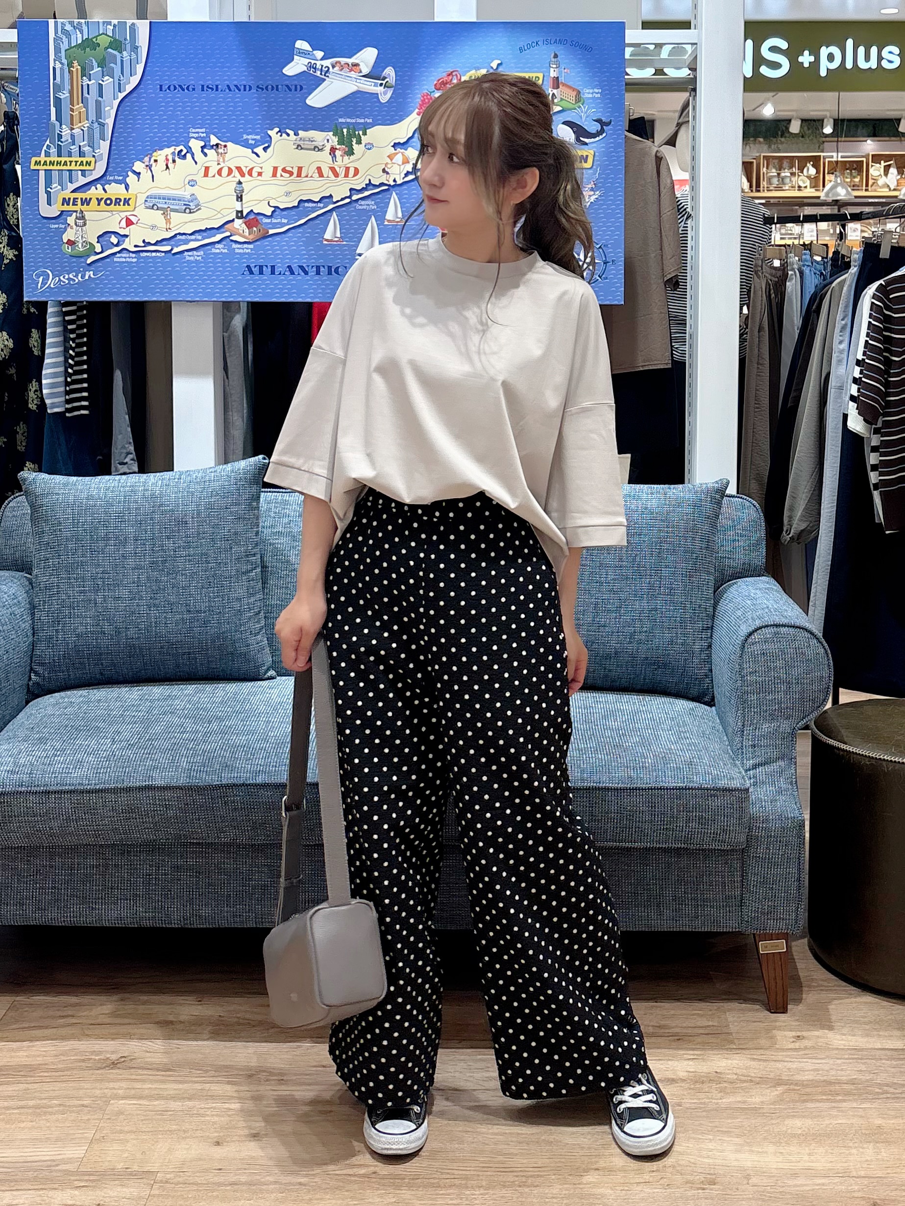yuinaさんの「Dessin｜【新色追加/体型カバー】美光沢カットソーボクシーシルエット」を使ったコーディネート