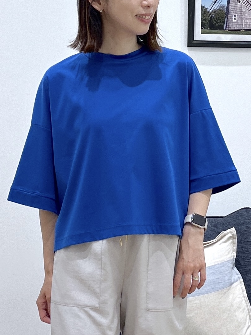 canaさんの「Dessin｜【新色追加/体型カバー】美光沢カットソーボクシーシルエット」を使ったコーディネート