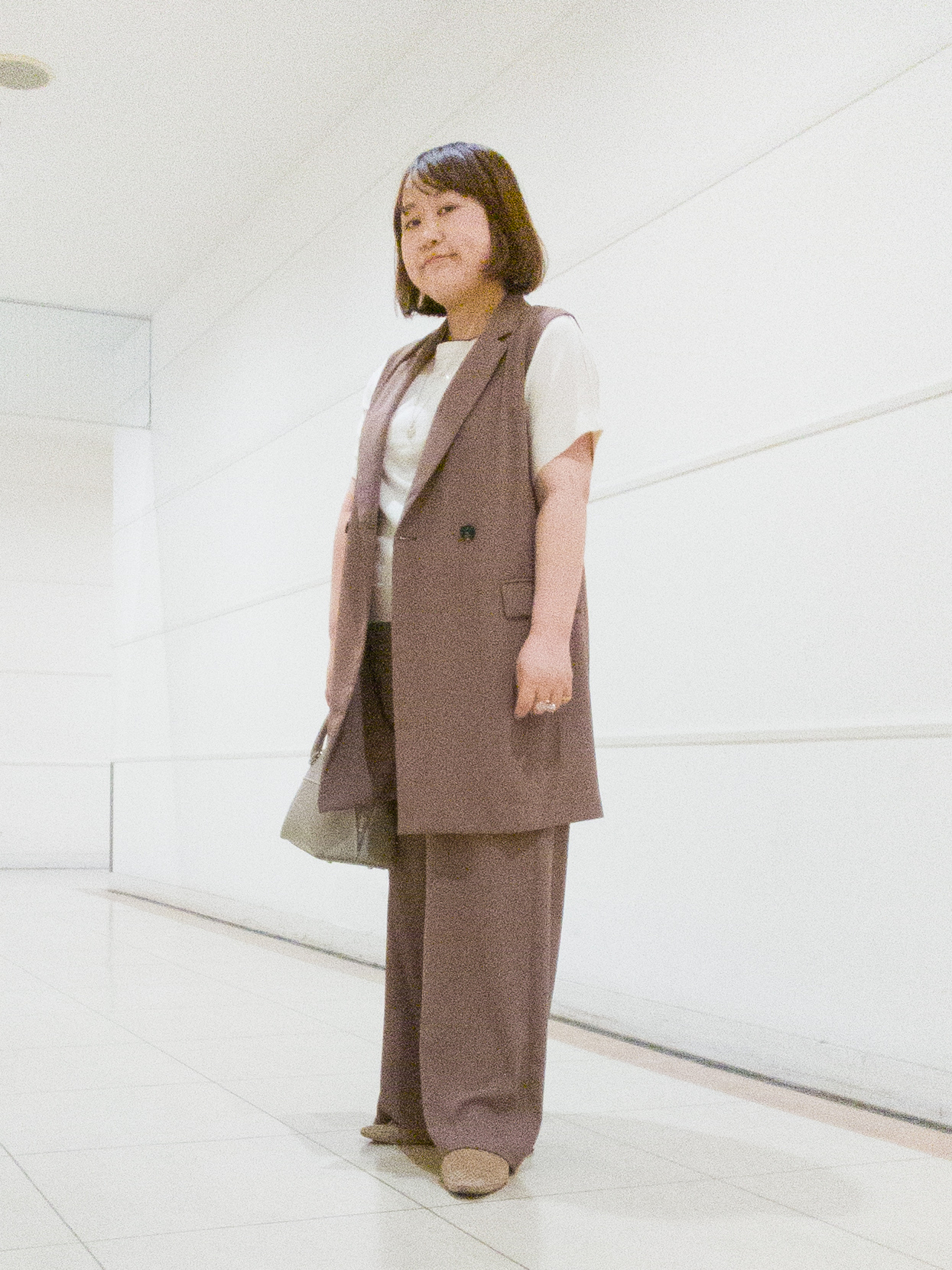 takedaさんの「UNTITLED｜【さらに軽く軽快！／着る日傘】颯爽ジレジャケット」を使ったコーディネート