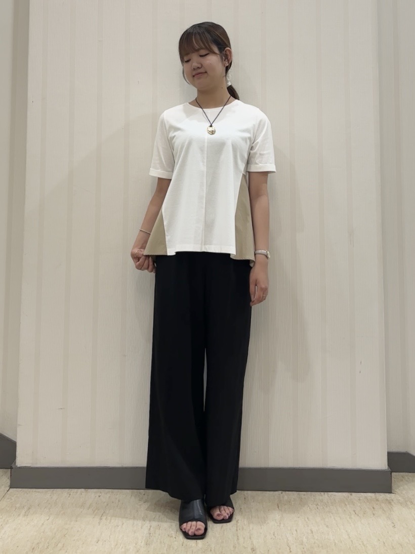 ちひさんの「INDIVI｜【褒められパンツ／洗える／ウエストゴム】ワイドタックパンツ」を使ったコーディネート