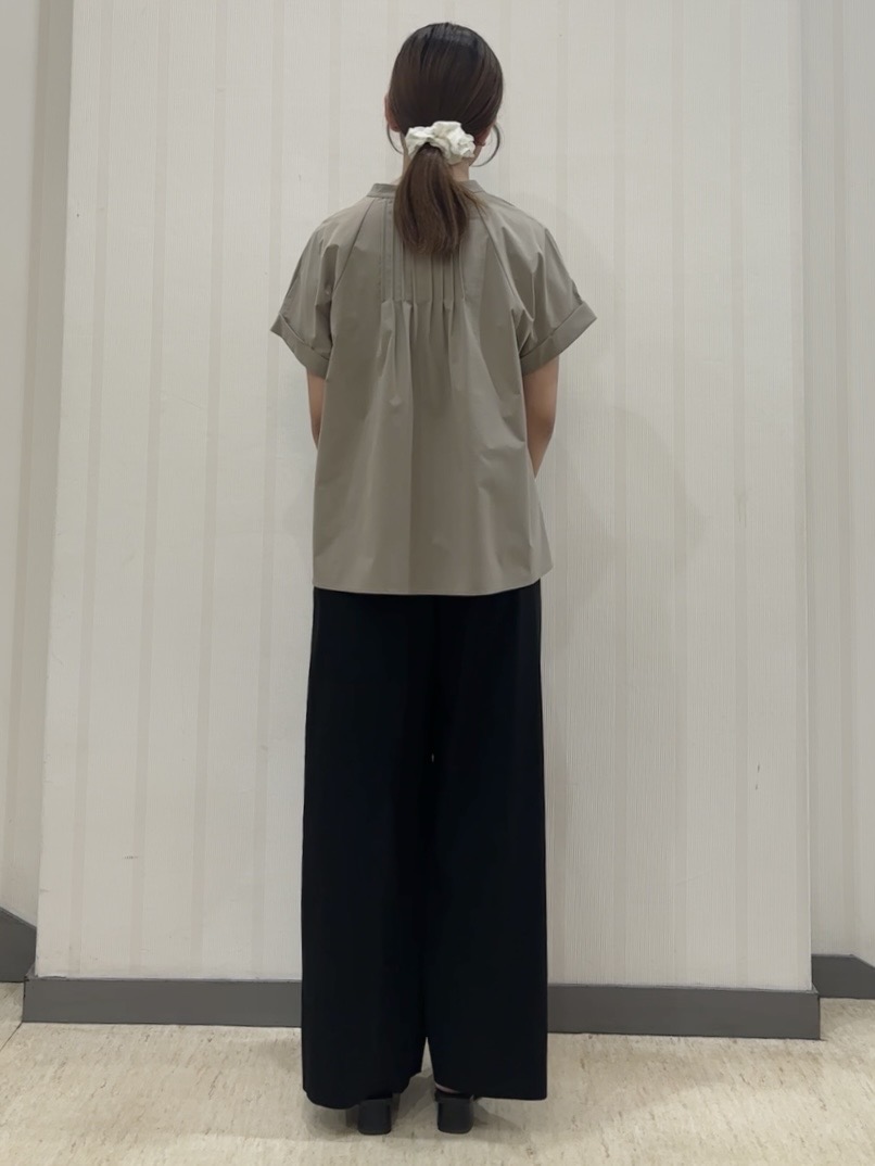 ちひさんの「INDIVI｜【褒められパンツ／洗える／ウエストゴム】ワイドタックパンツ」を使ったコーディネート
