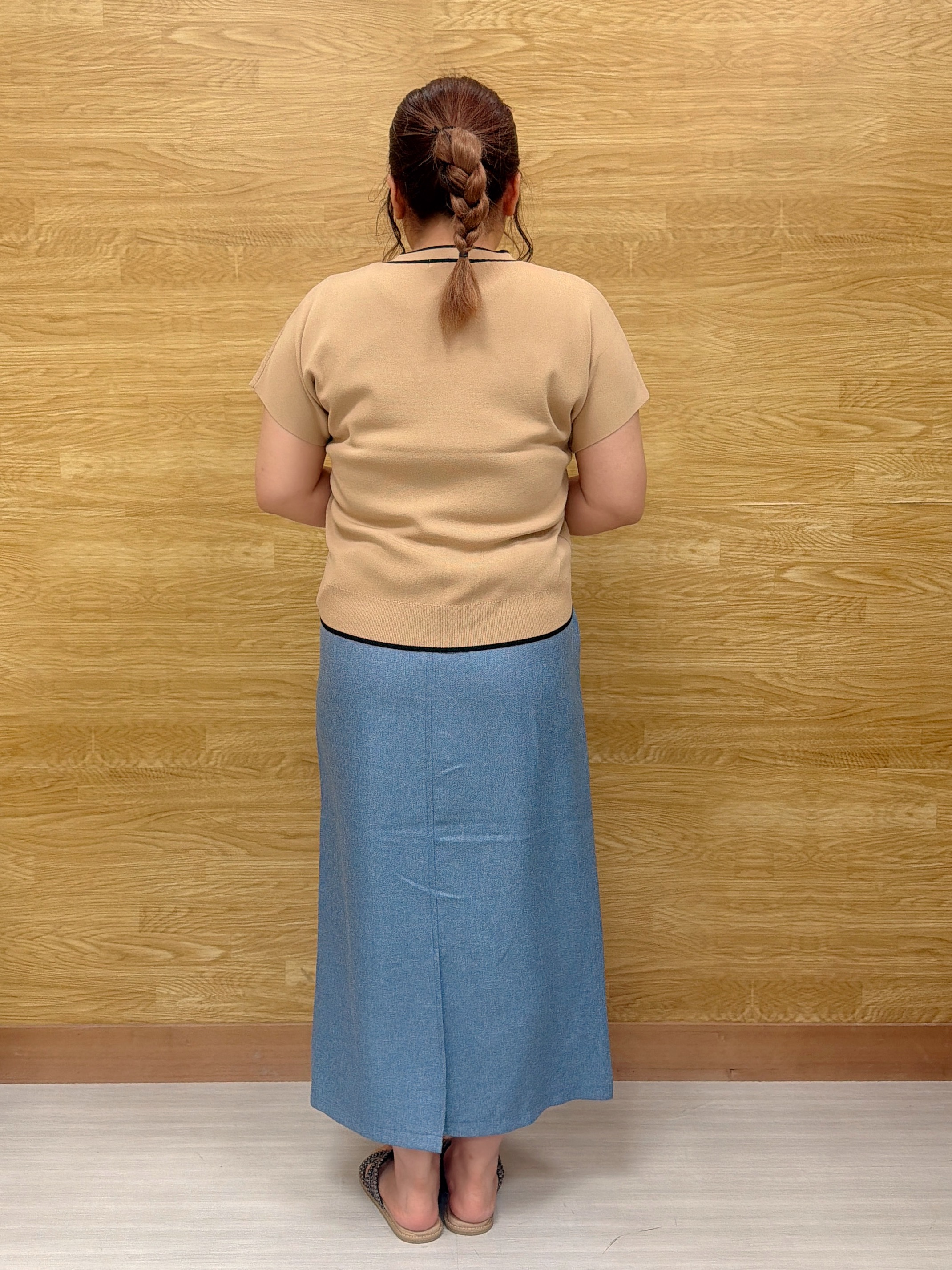 ぁむさんの「SHOO･LA･RUE｜【毎日洗える/ひんやり/UV/S-LL】 毛玉になりにくい配色ボウタイ半袖ニット」を使ったコーディネート